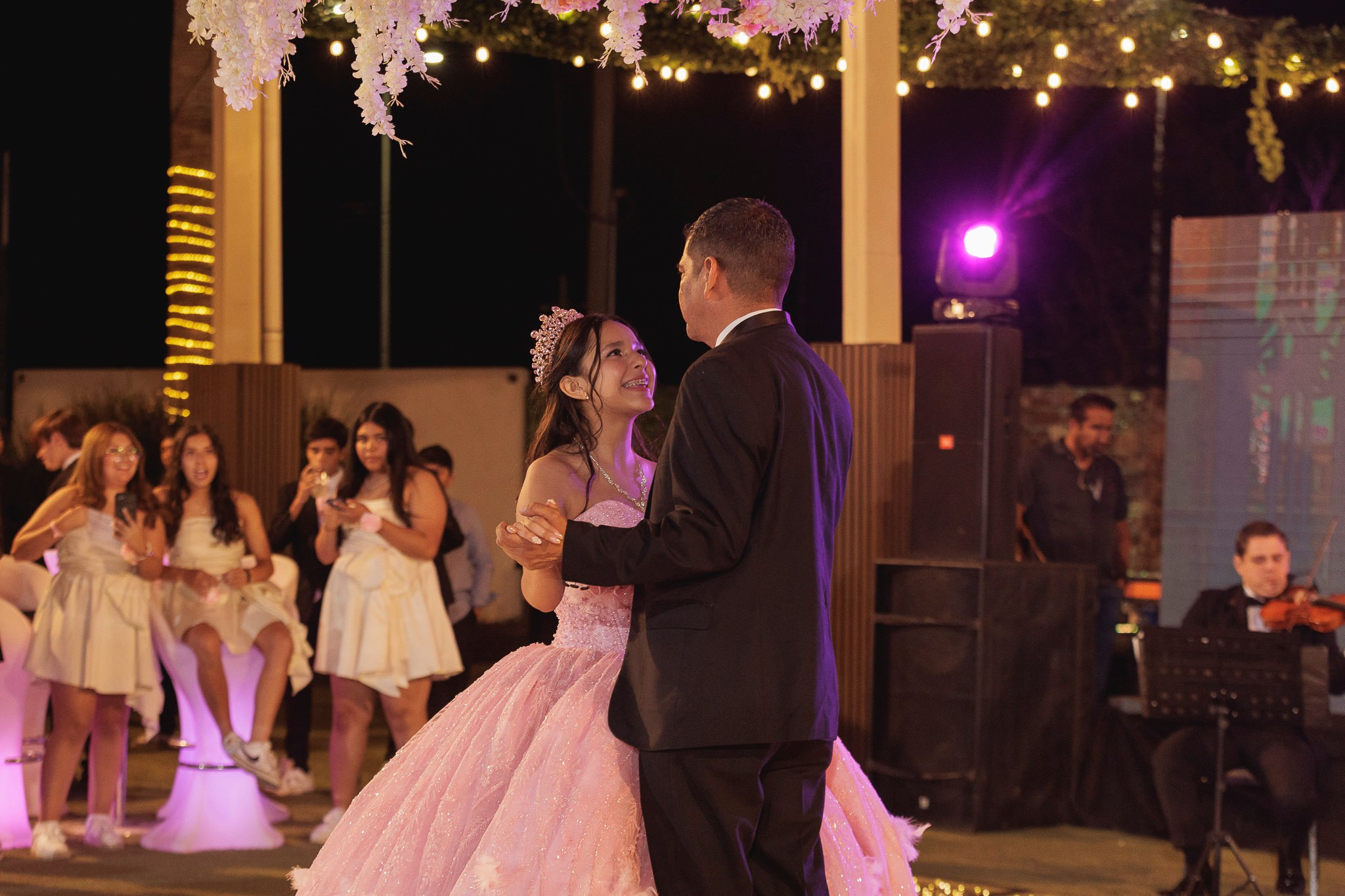 María Regina XV — Una noche escrita en sueños. Lg Fotografia