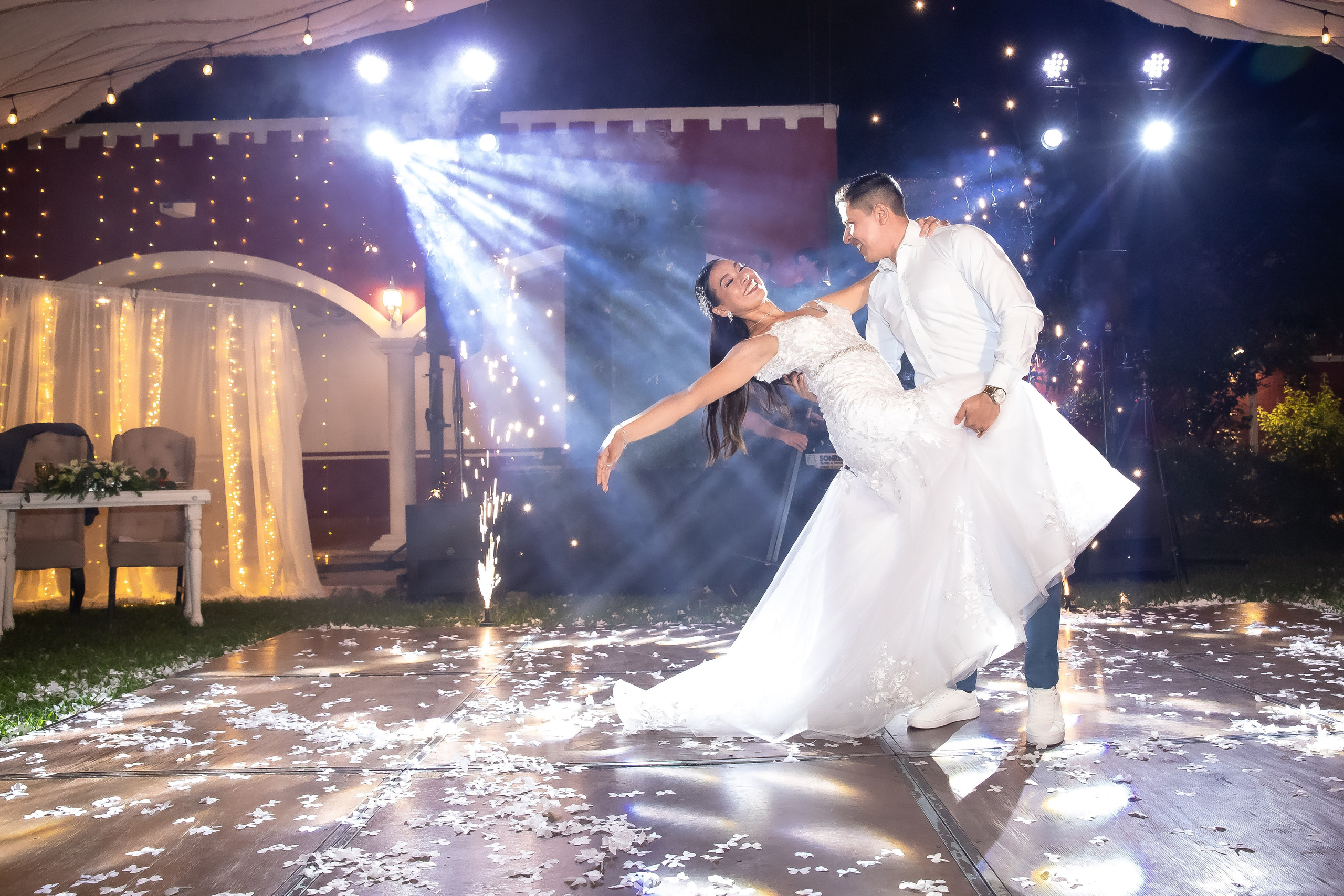 Delta & Cesar. Simón Enríquez Studio