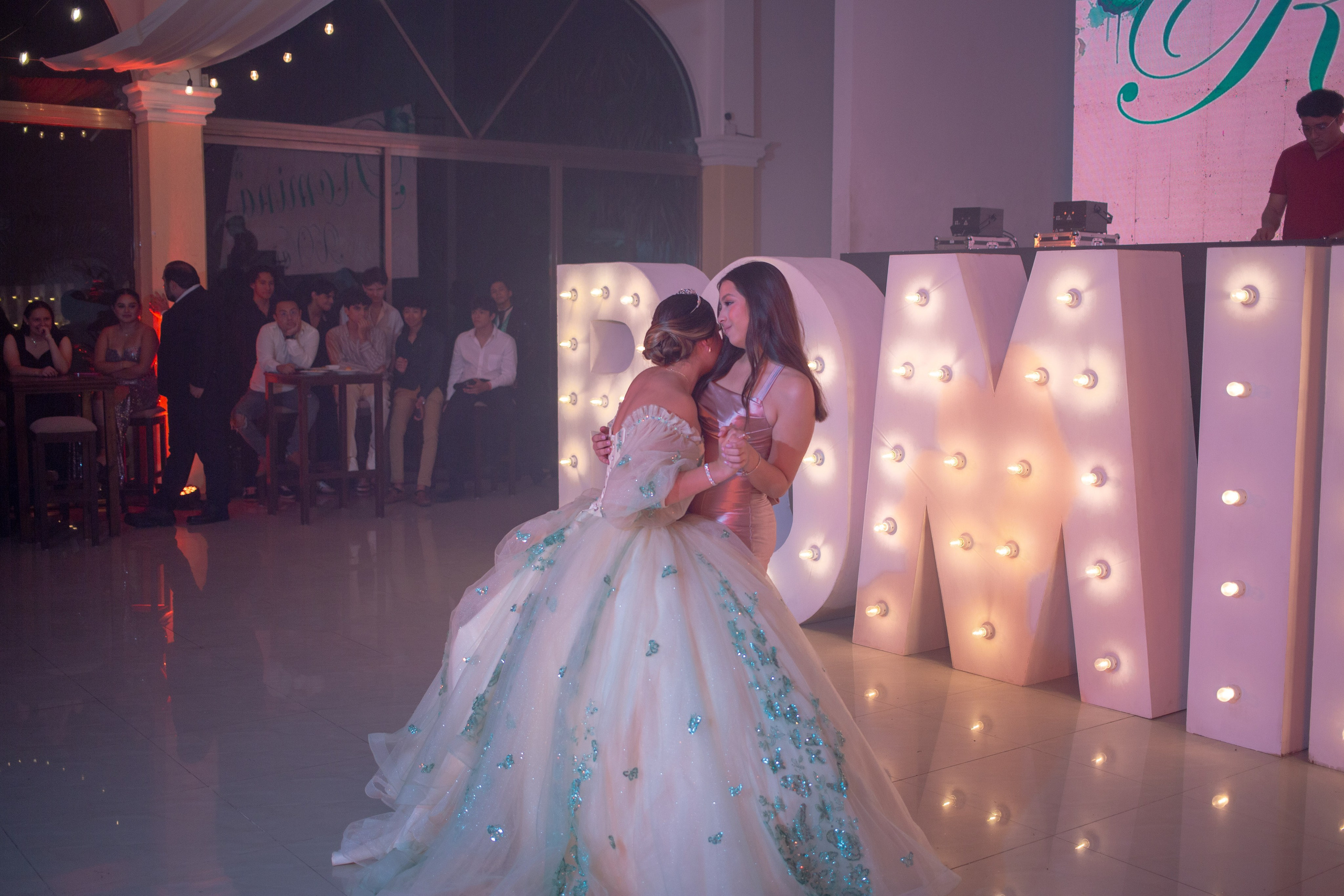 XV AÑOS ROMINA. Simón Enríquez Studio