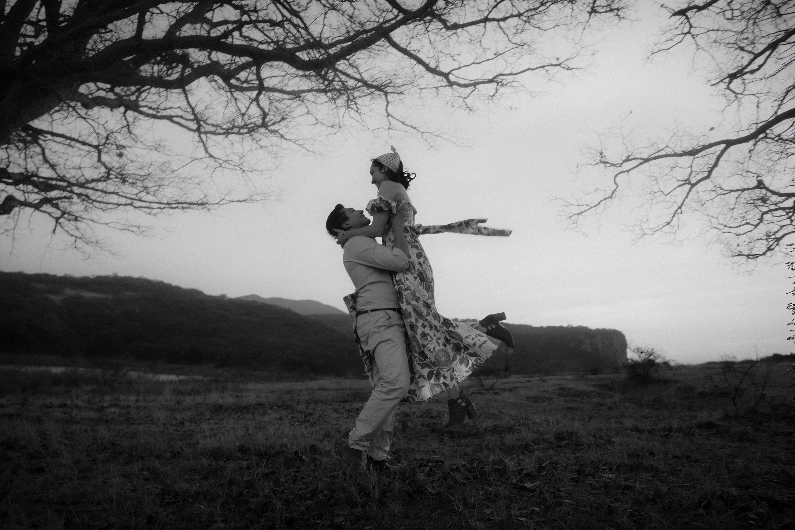 HISTORIA DE AMOR. TWO MILLIMETERS
