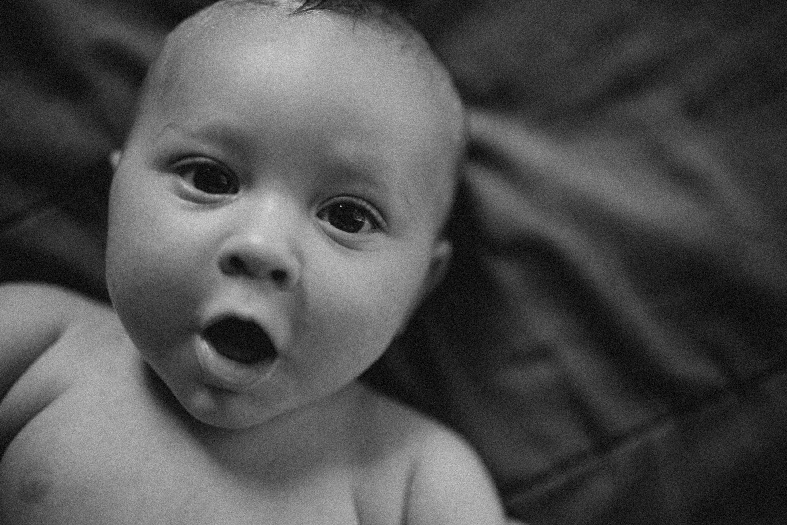 5 Meses do Aruã. Fotografa documental de familia e nascimento em Florianópolis SC Daria Ermolaev