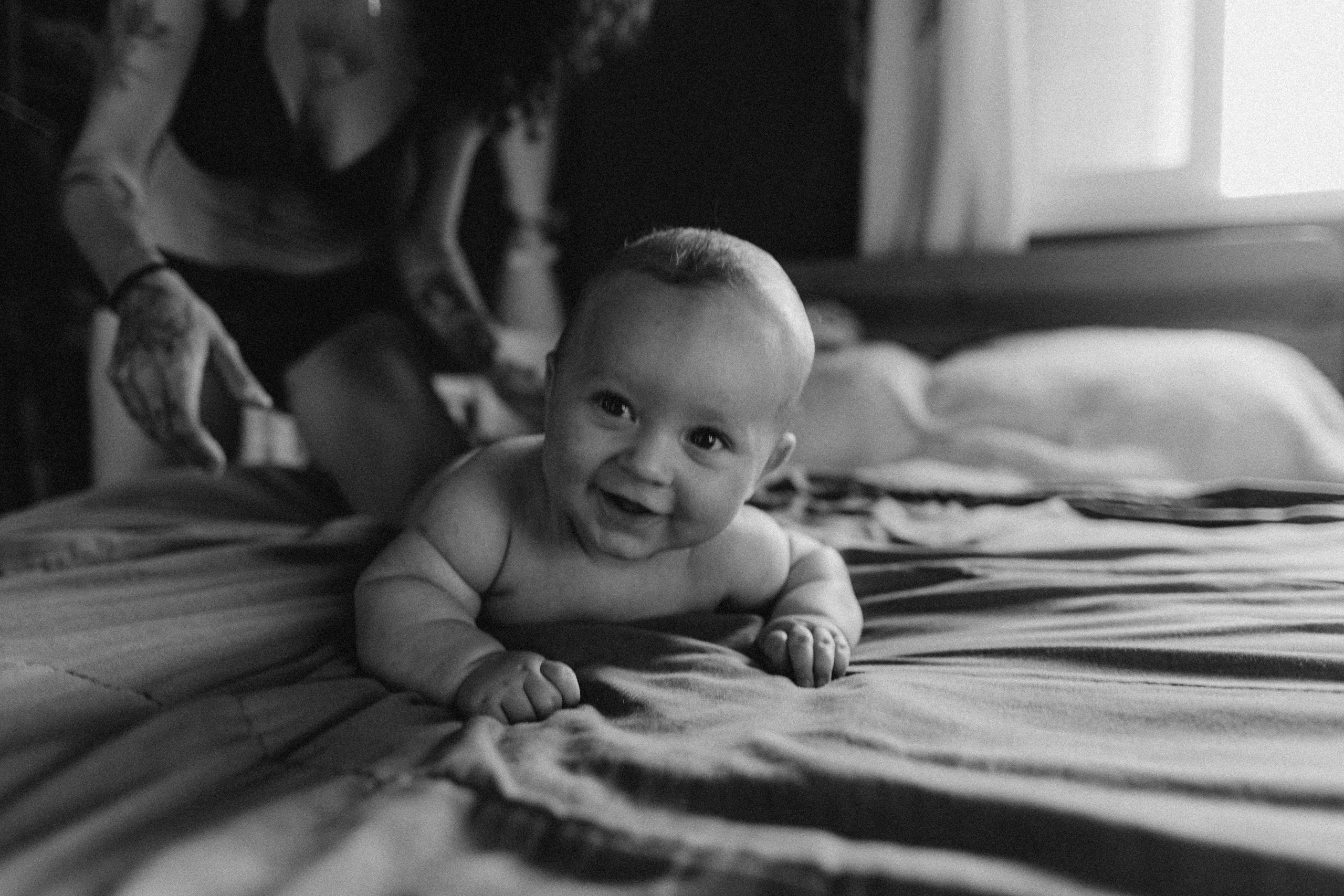 5 Meses do Aruã. Fotografa documental de familia e nascimento em Florianópolis SC Daria Ermolaev