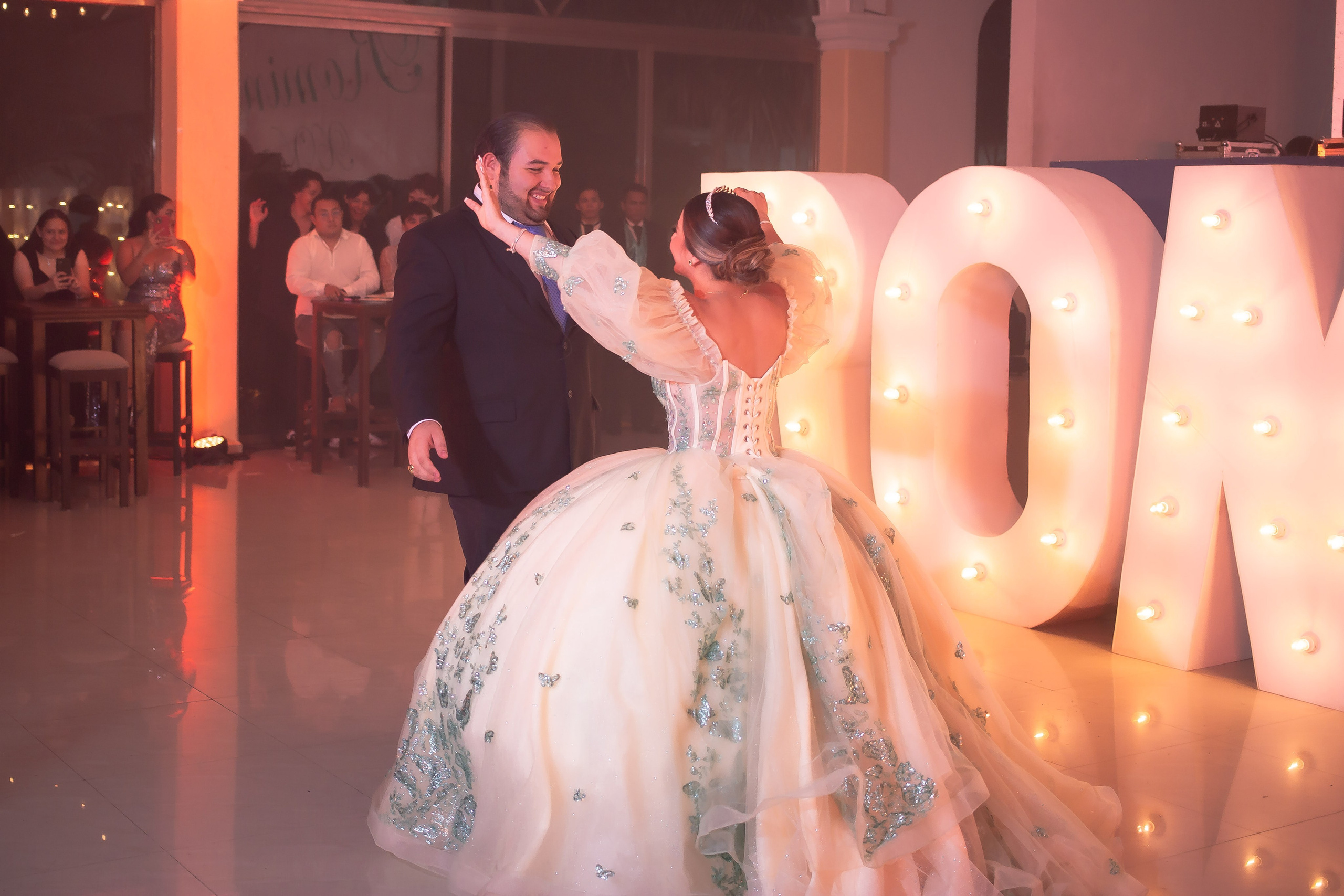 XV AÑOS ROMINA. Simón Enríquez Studio