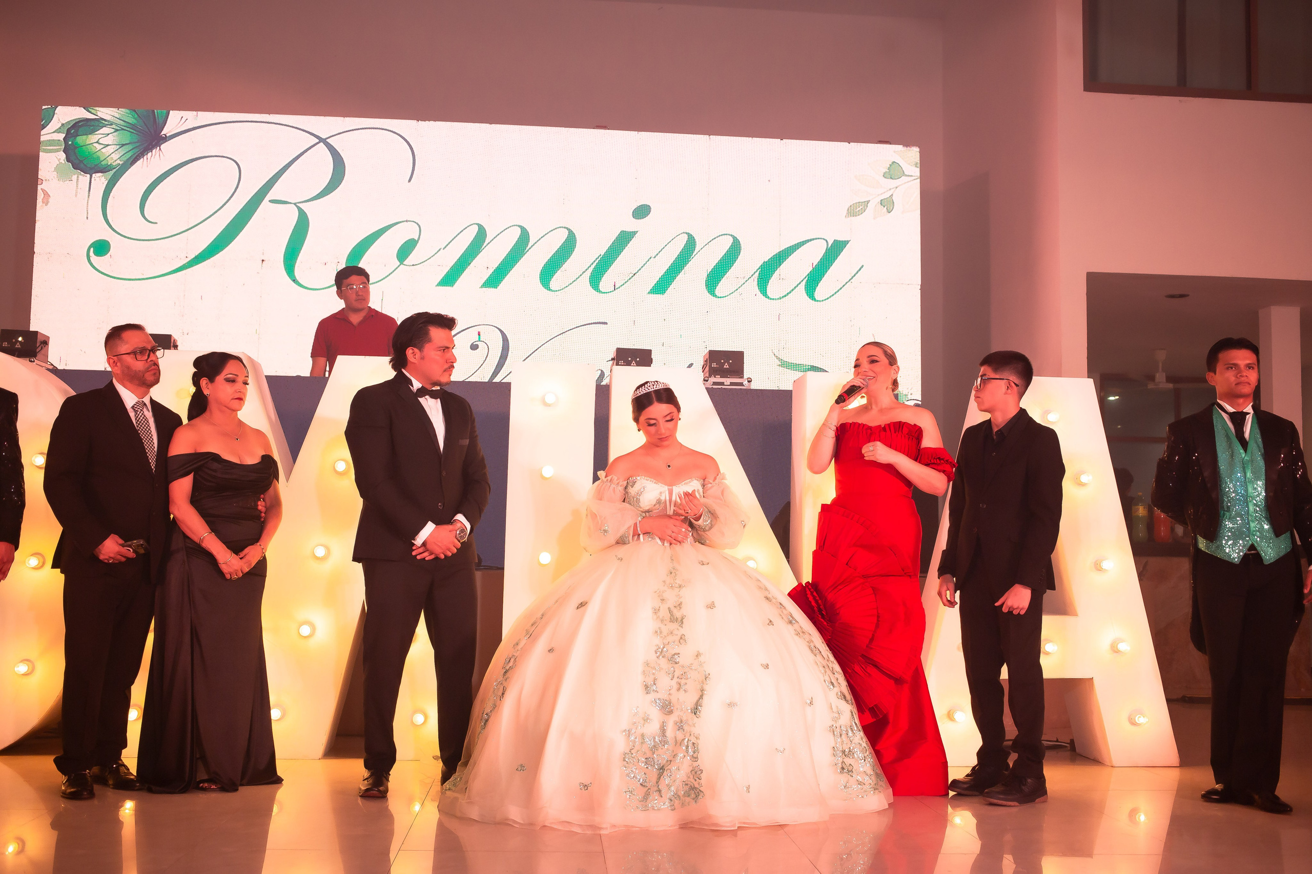 XV AÑOS ROMINA. Simón Enríquez Studio