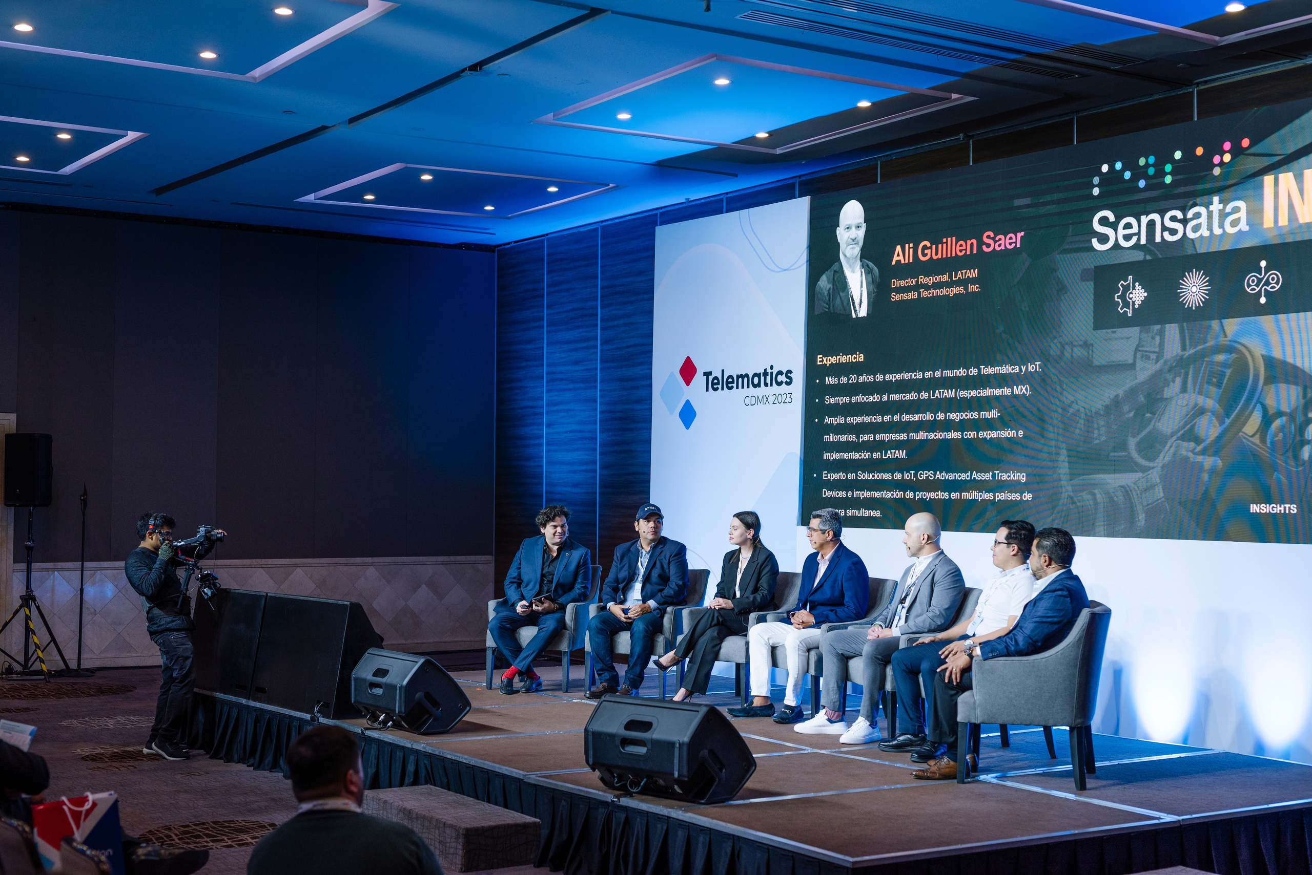 Panel branding event in CDMX - professional brand photographer Mexico City