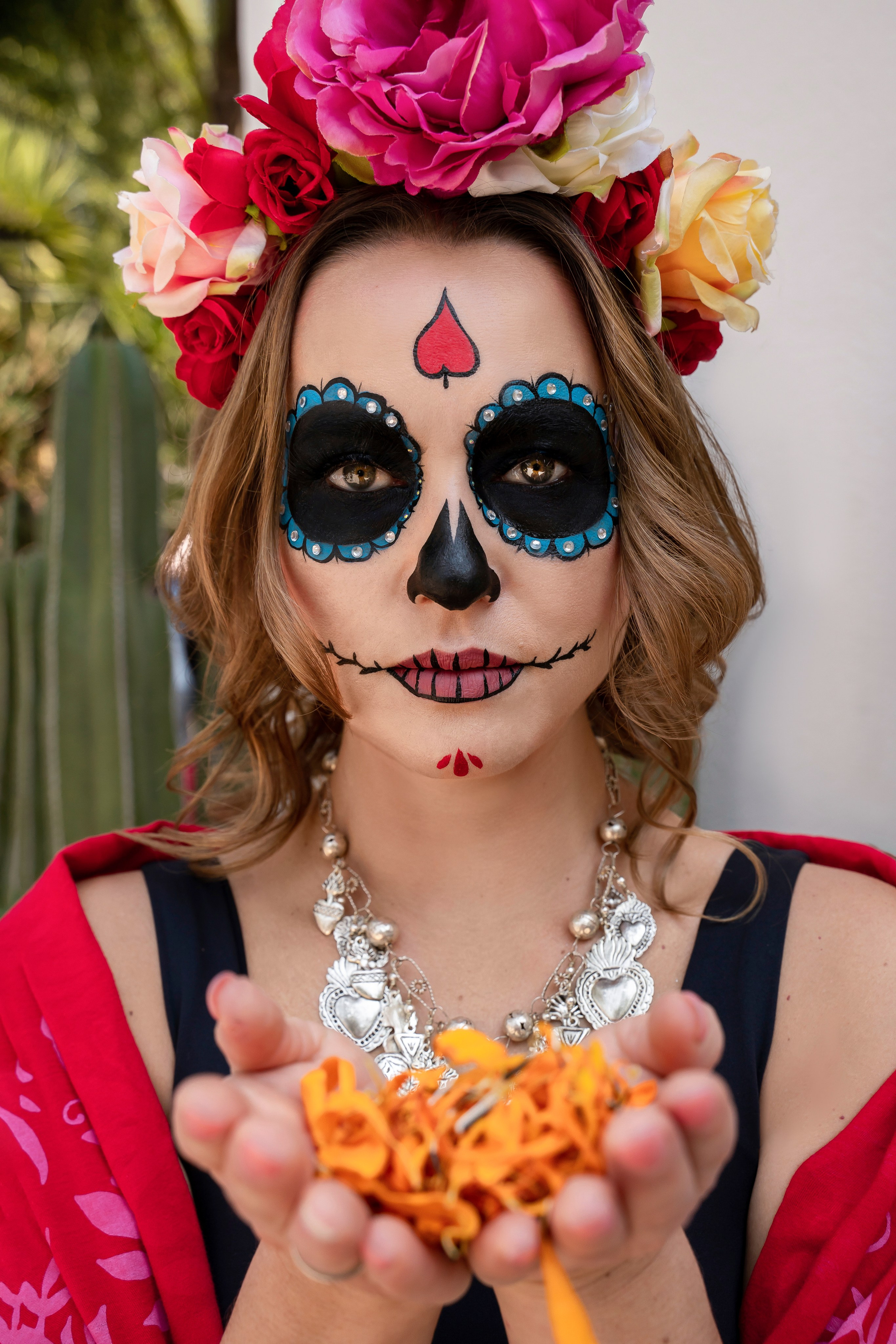 Vacation photoshoot in Mexico City. Capture your trip with a professional photographer in Chapultepec, Roma Dia de los muertos Day of dead. Ekaterina Frolova photography