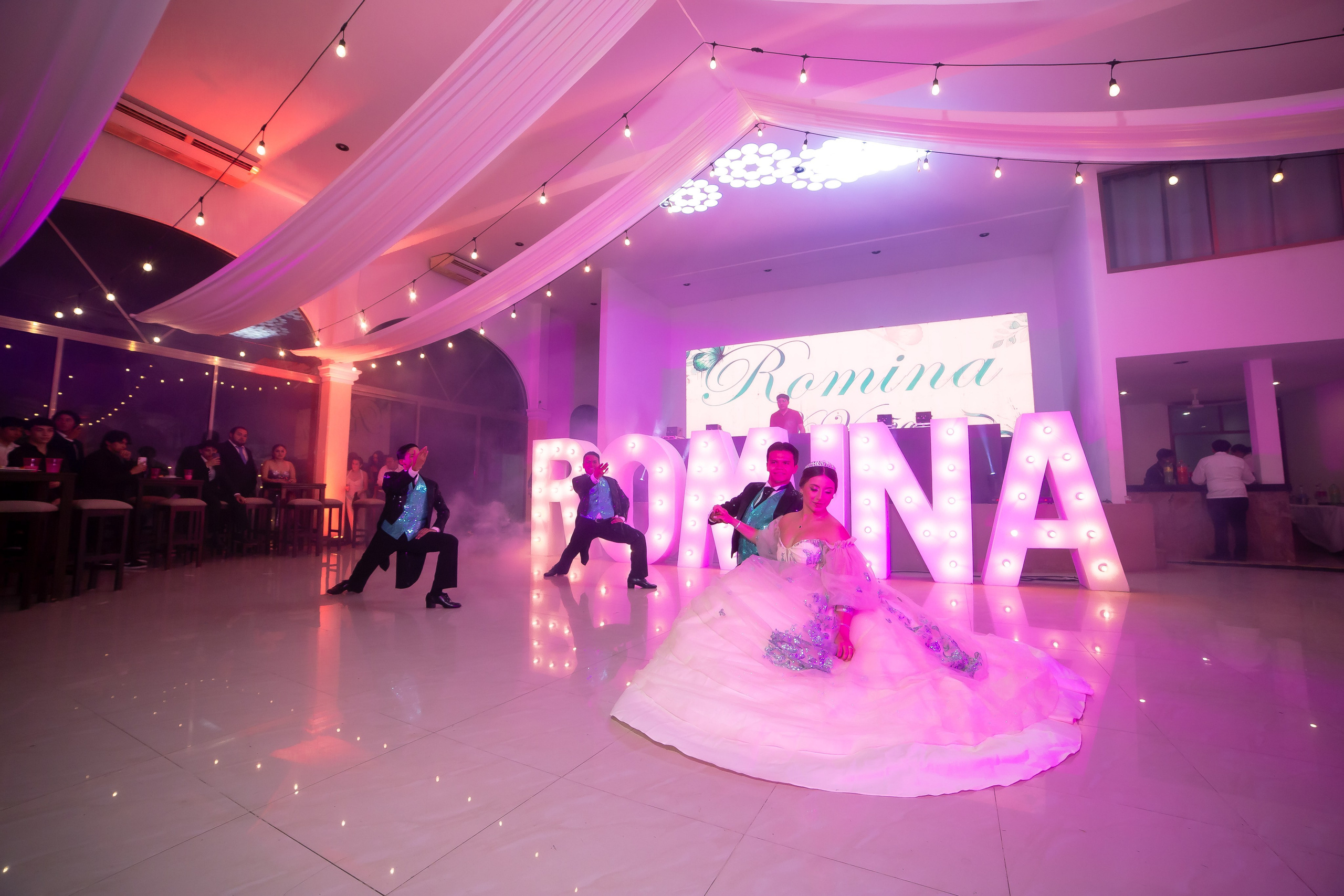 XV AÑOS ROMINA. Simón Enríquez Studio