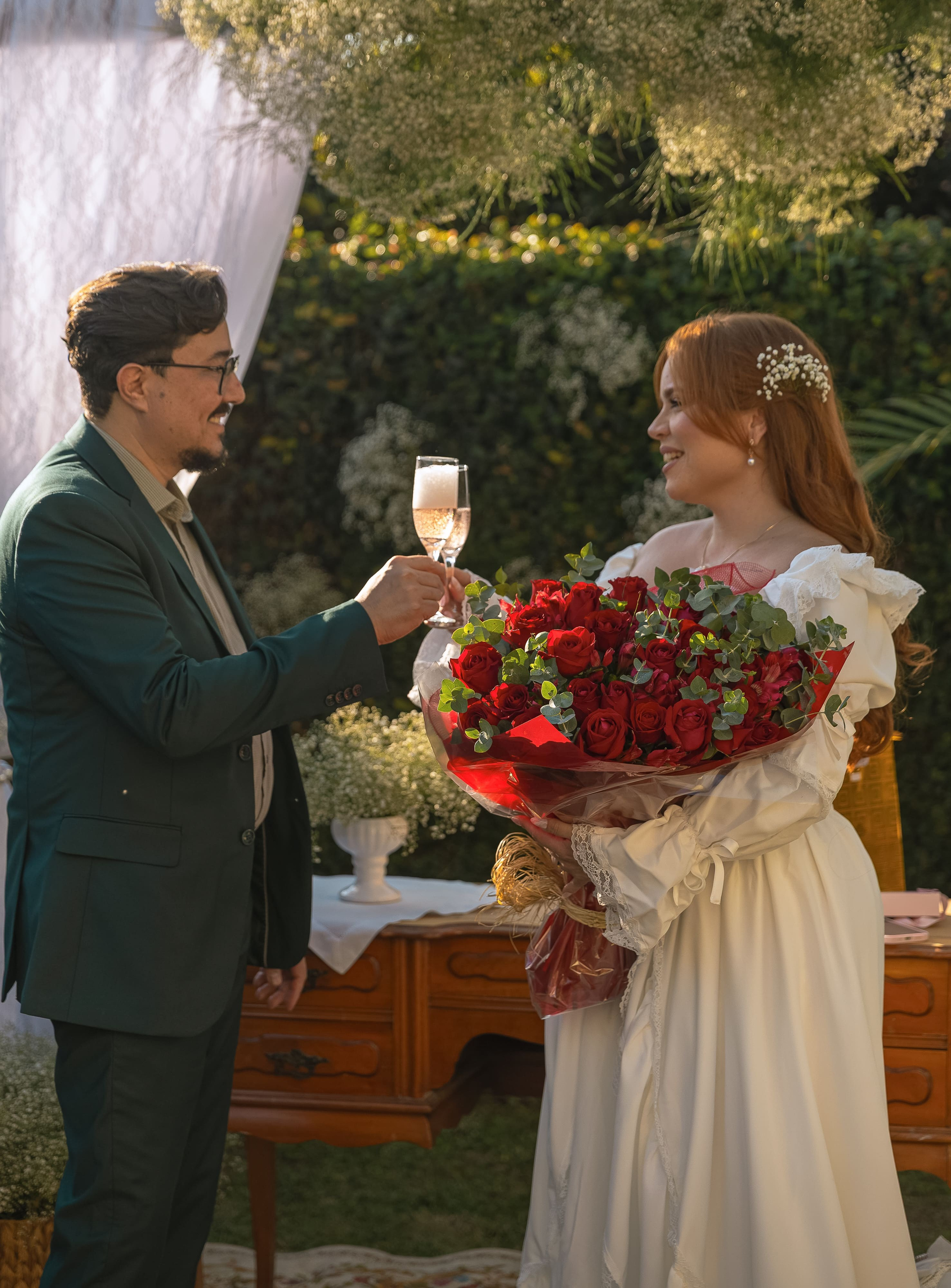 Fotógrafa de casamento em São Paulo, registrando cerimônia, celebração e momentos espontâneos com autenticidade. Fotografias para reviver cada emoção do casamento.