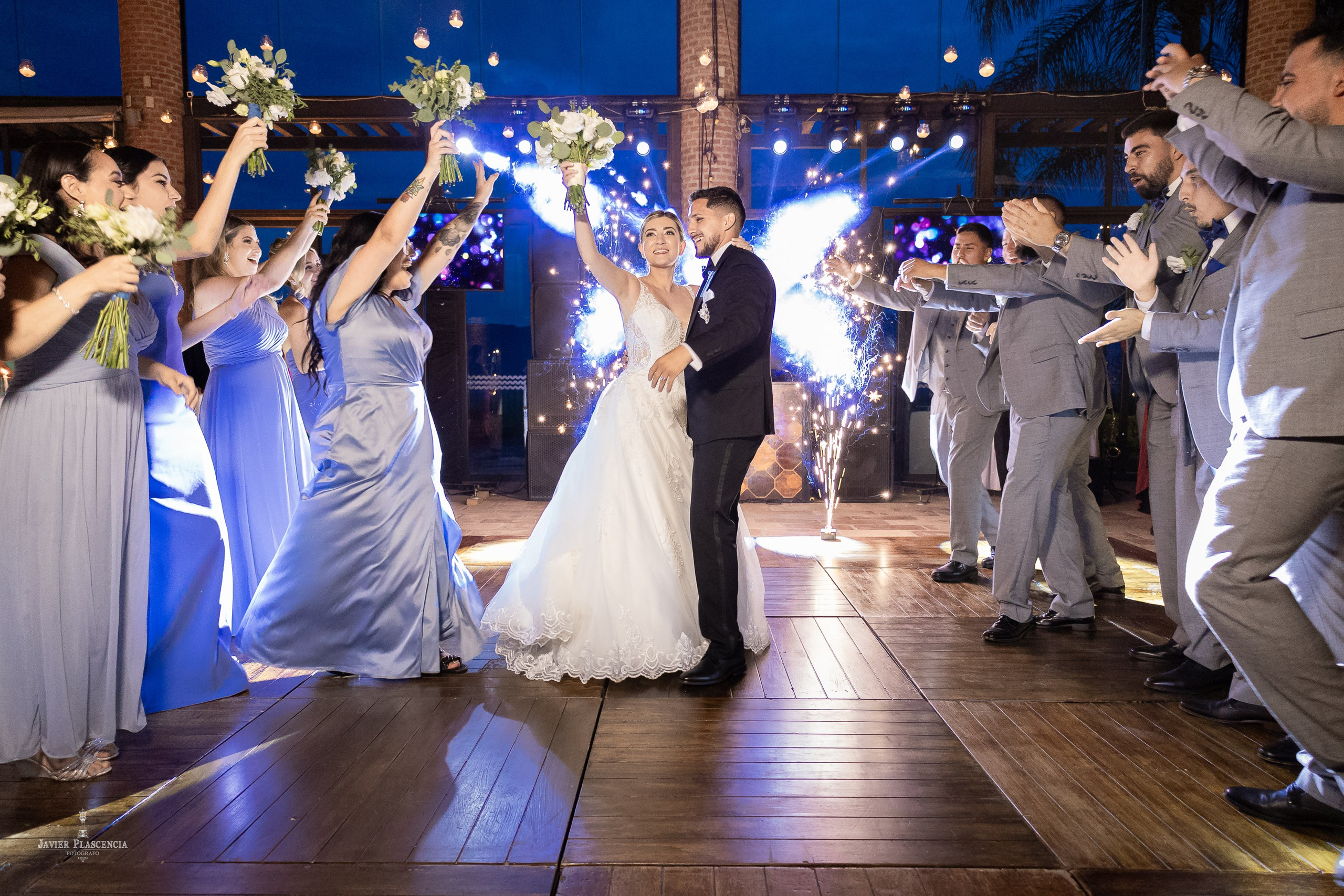 Alondra y Alex. Javier Plascencia Fotografo de Bodas en México