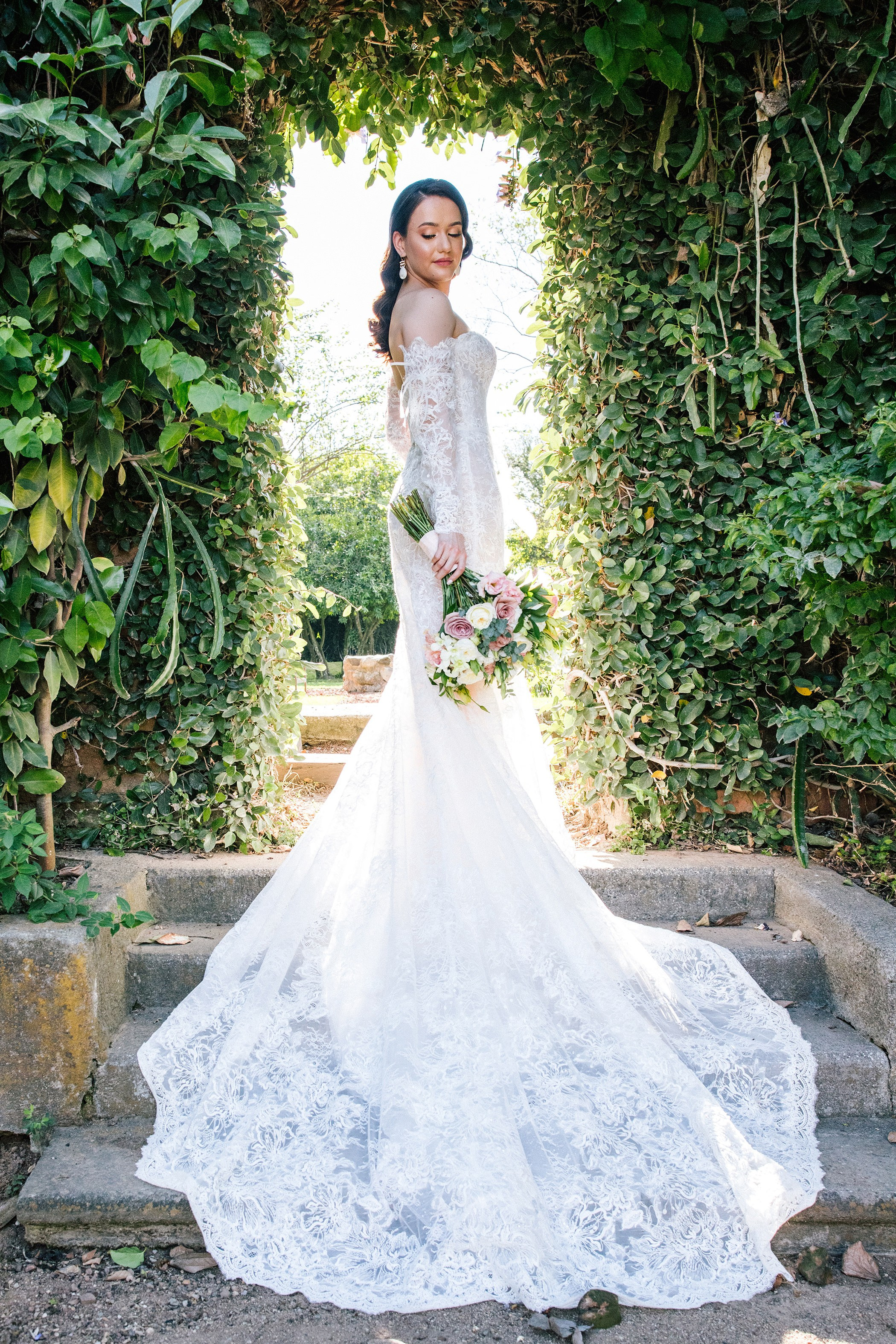 Formal. Wedding Photographer Ruth Preciado