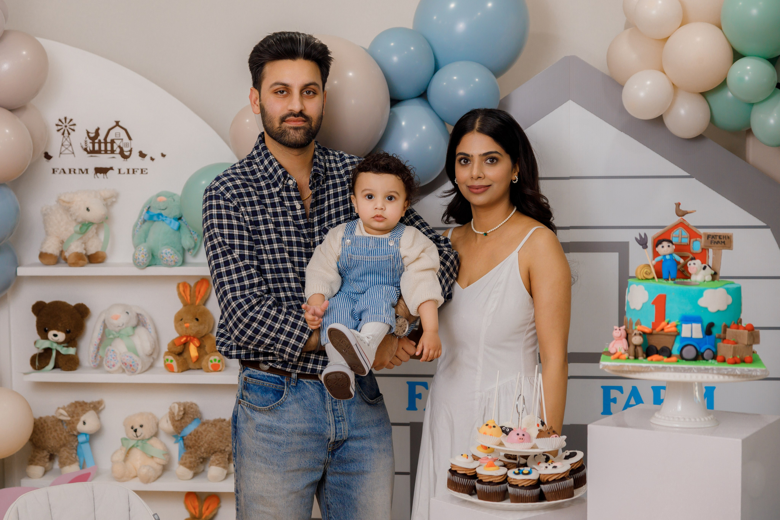 Fateh’s 1st birthday. Photographer Elvira Hryshchenko