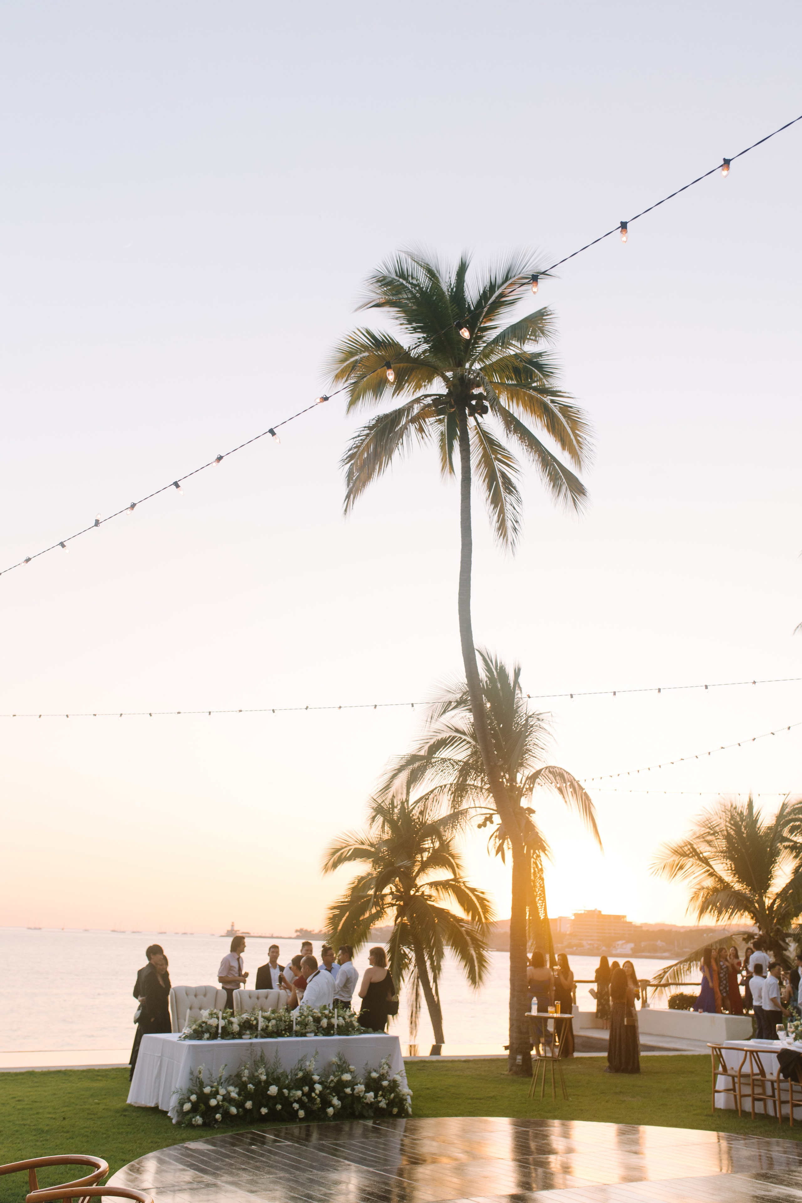 Martoca Beach Garden. Wedding photographer Mexico Sayulita Puerto Vallarta Punta Mita Cabo