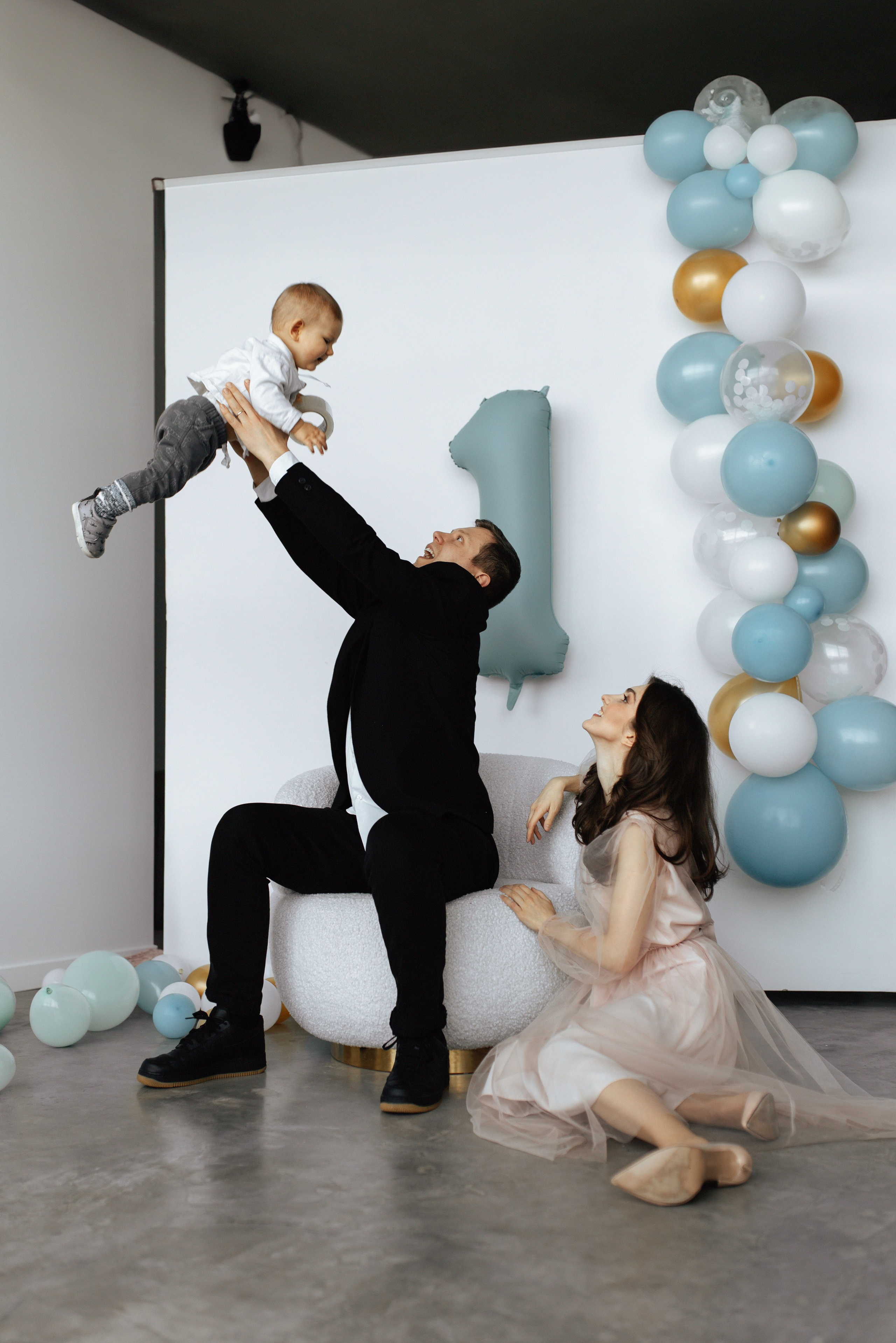 Aleksandr’s first birthday. Photographer Elvira Hryshchenko