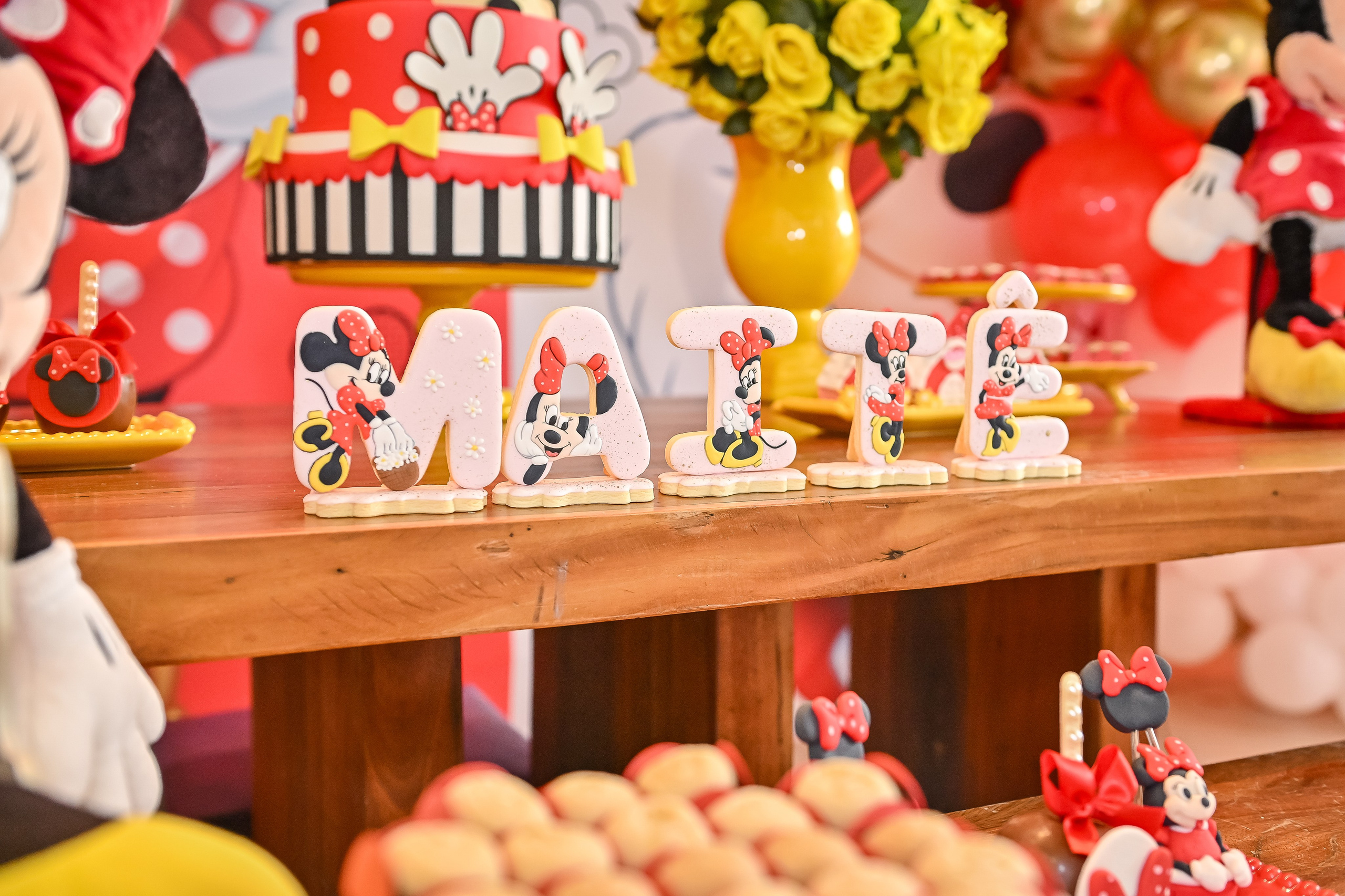 Maitê — 1 ano | Buffet Looping. Missaka Fotografia