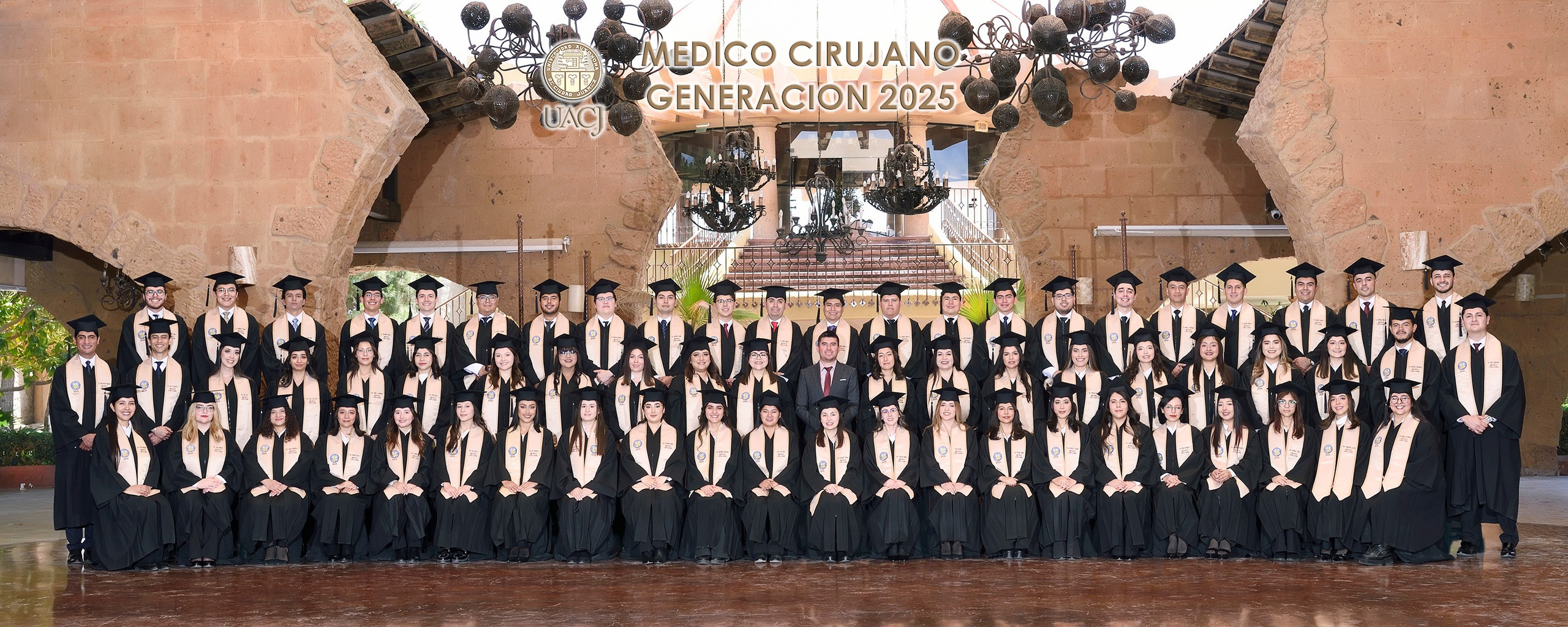 Fotos Grupales de la UACJ. TOGAS IMAFOTO