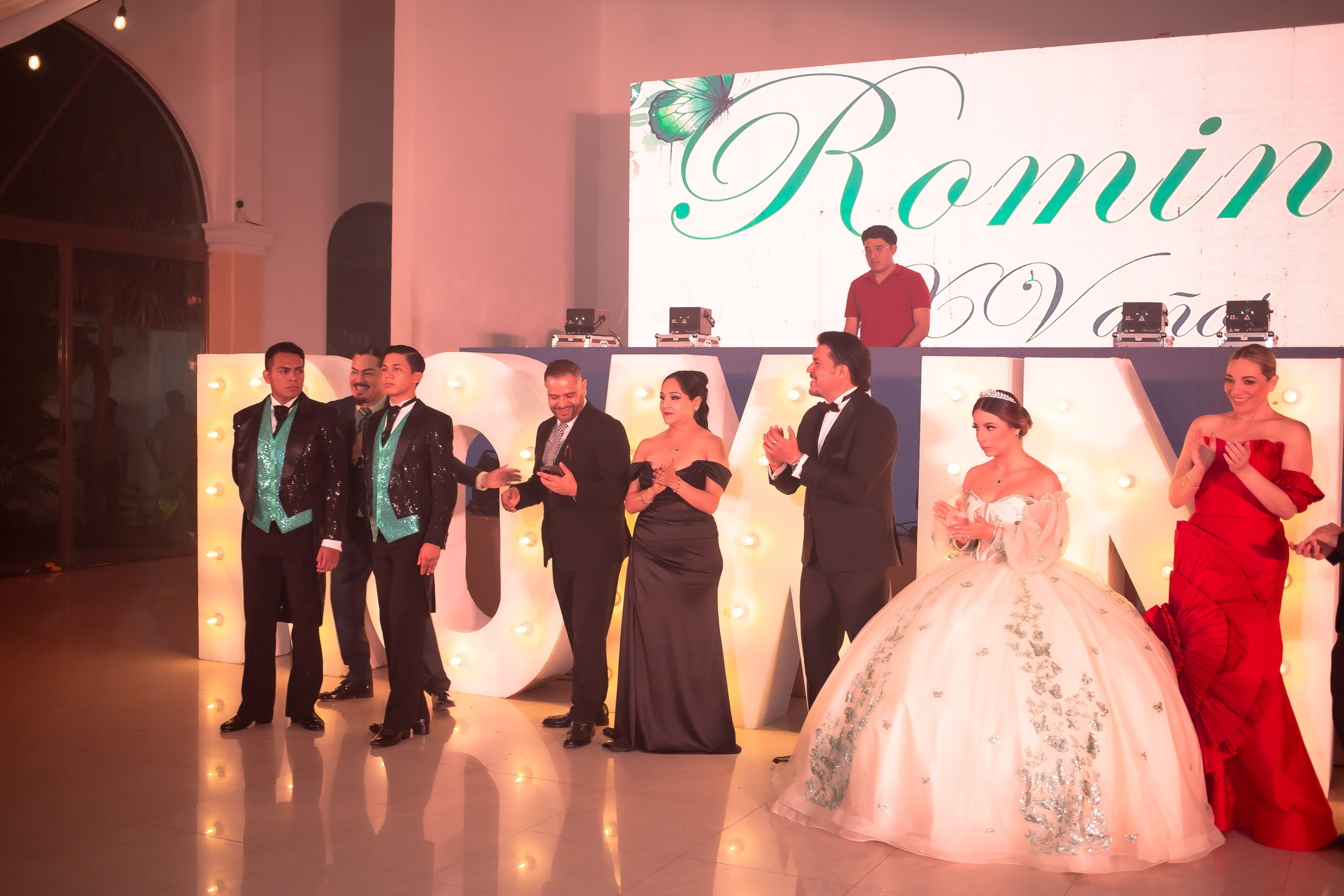 XV AÑOS ROMINA. Simón Enríquez Studio