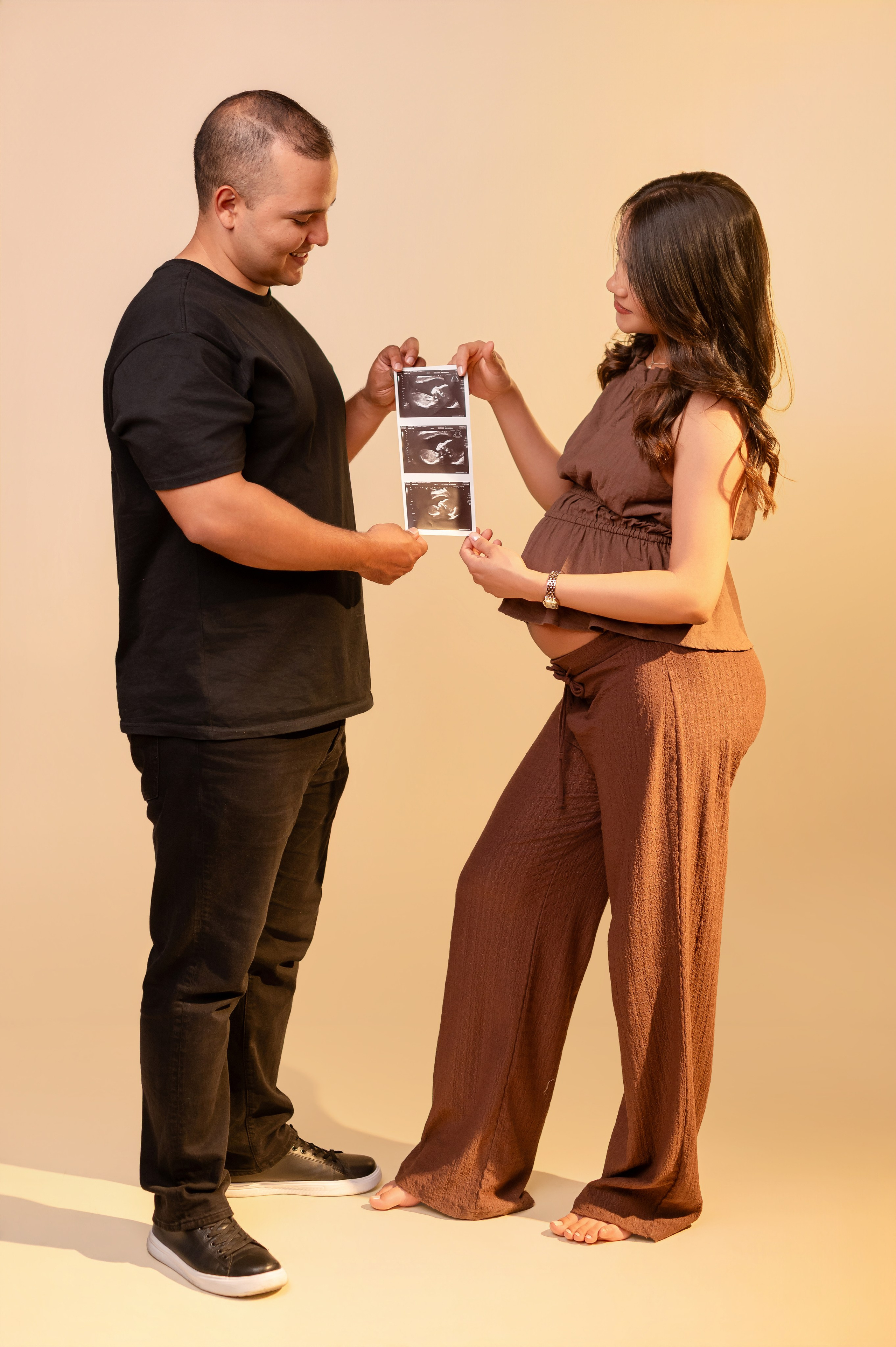 Sesiones Embarazadas. Www.dresalgadophoto.com