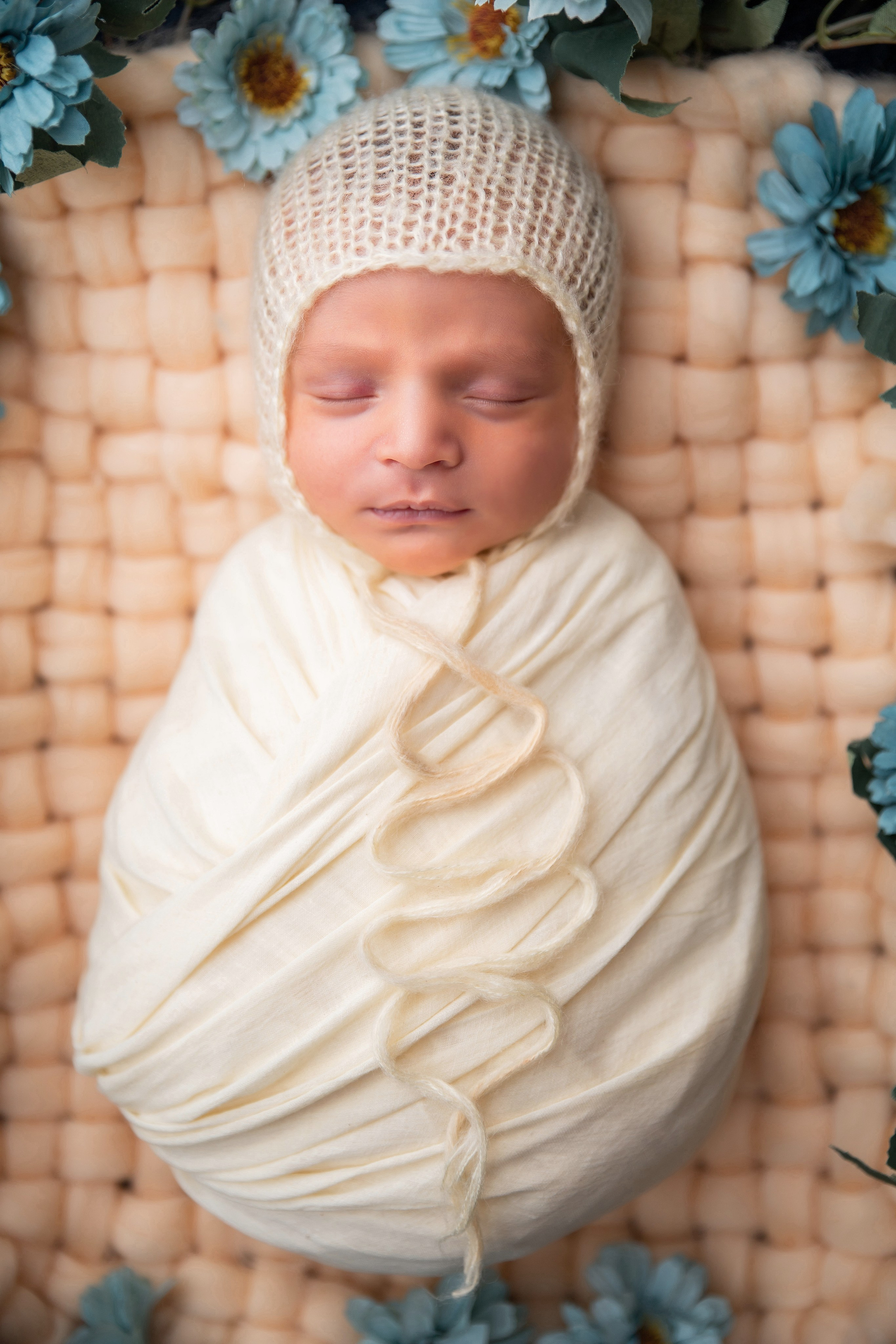 Newborns. Lifestyle and Family Photographer Faryal Saeed