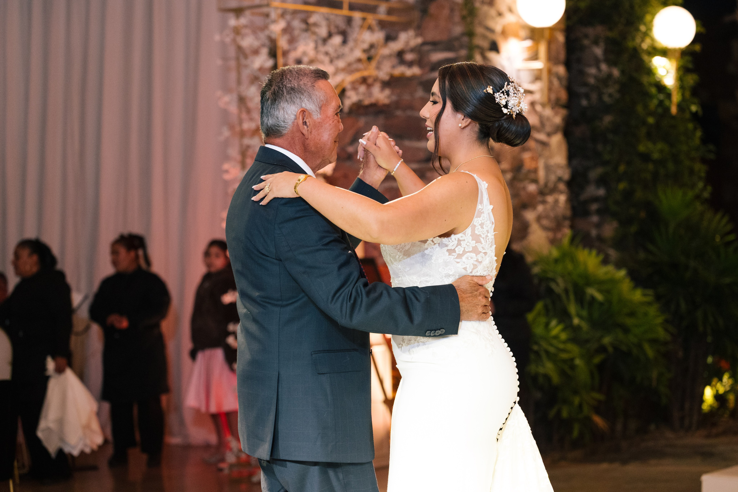 Alejandra y Salvador. Wedding Photographer Ruth Preciado
