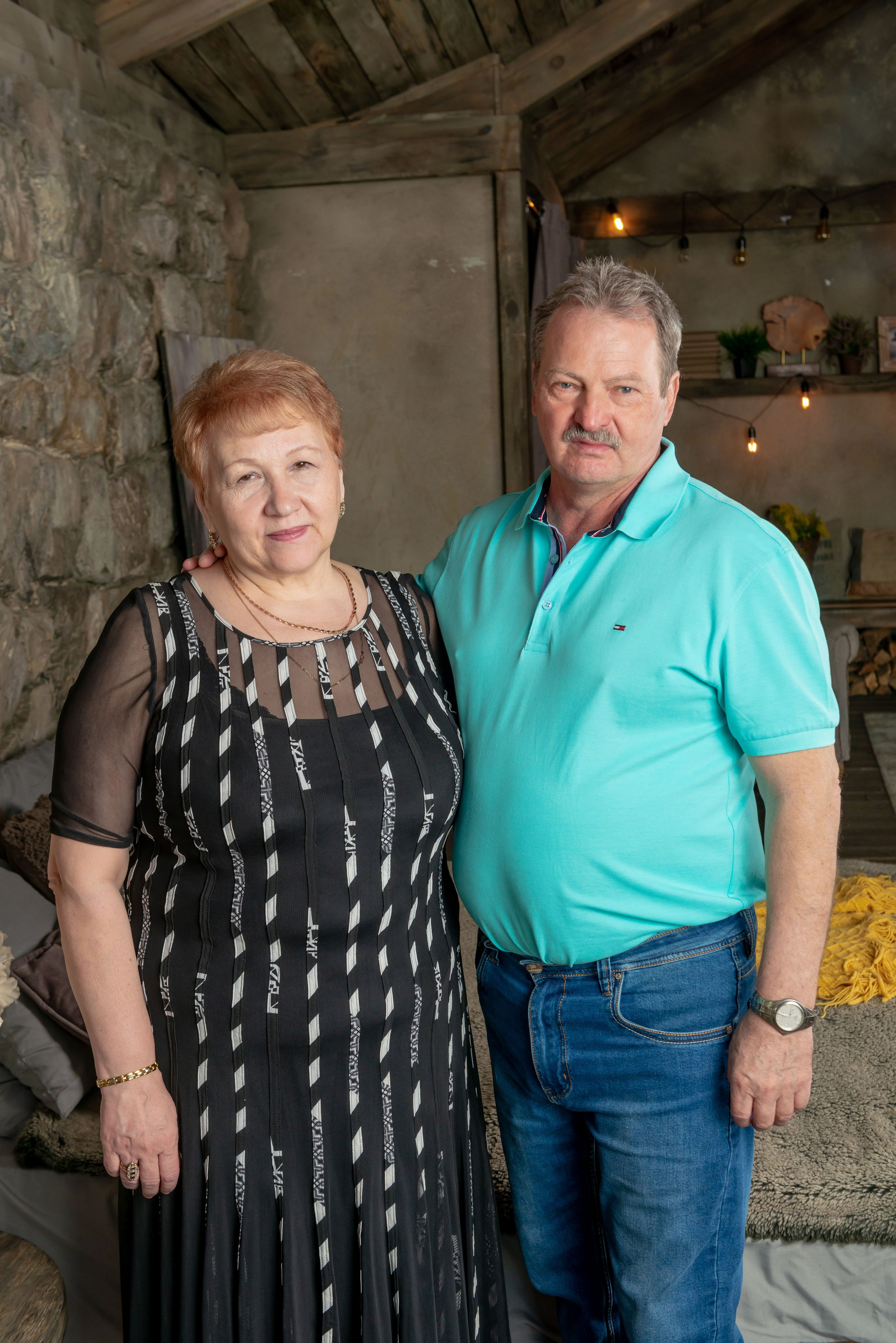 Photosession of a married couple in the studio. PHOTOGRAPHER QUINTANA ROO
