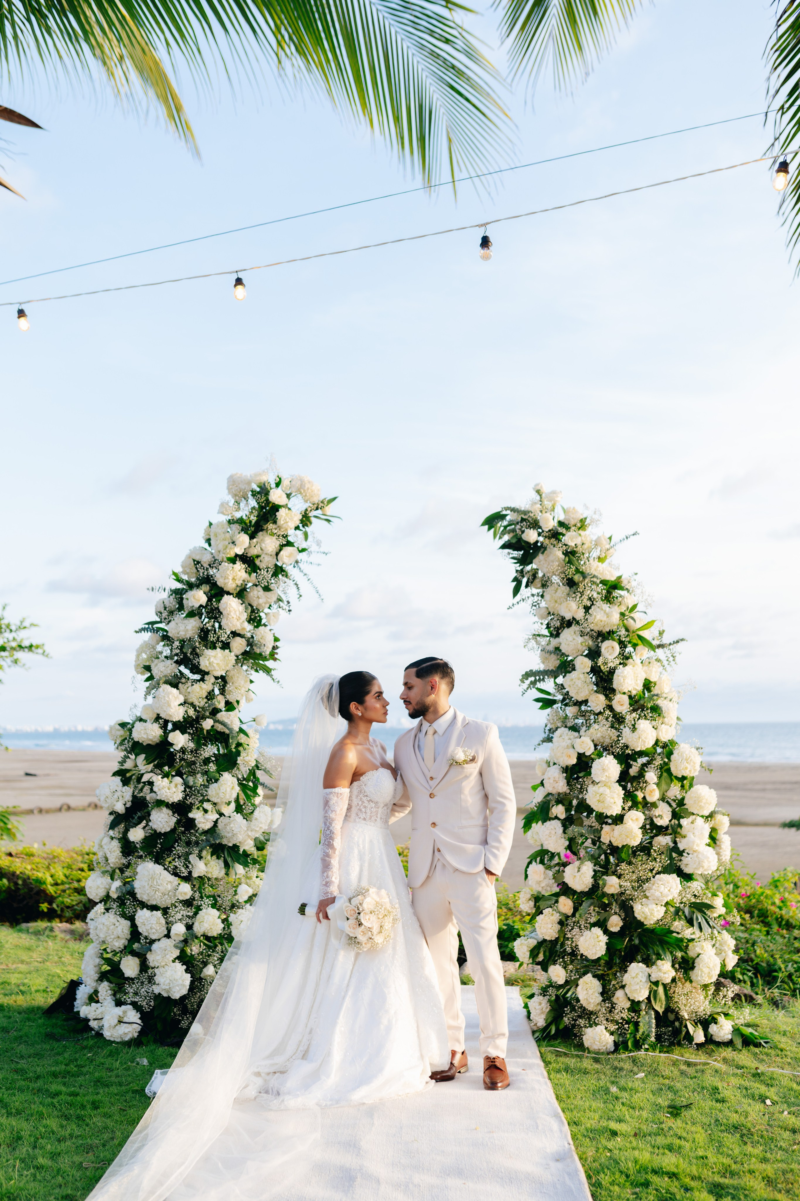 Boda en playa Cartagena | Gaby & Juan. Fotógrafo profesional de Bodas Documental en Barranquilla, Cartagena y Santa Marta | Morada Photography