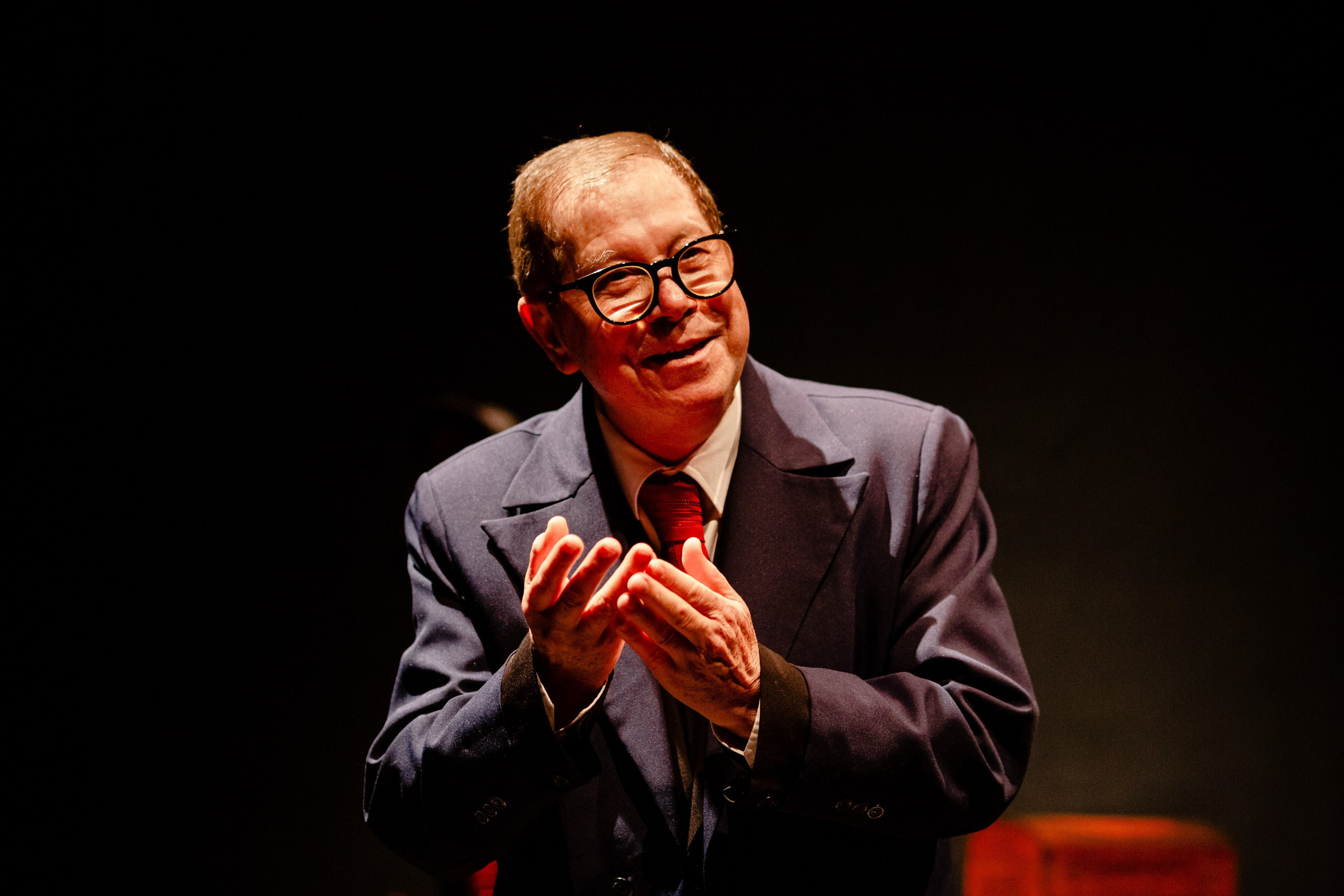 Fotografia de espetáculo teatral As Pessoas de Minha Pessoa do Valentim Schmoeler