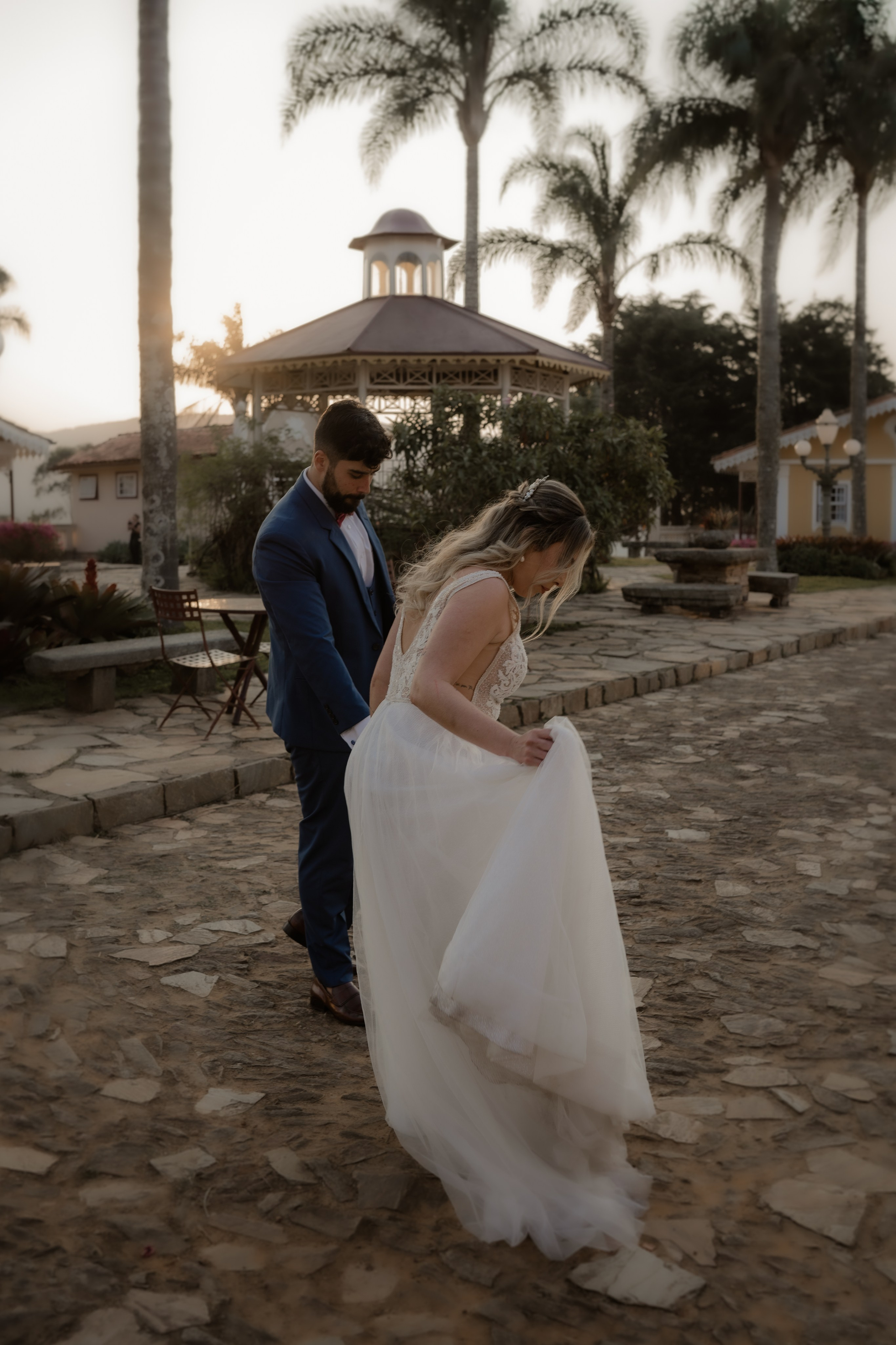 Ensaio pós-casamento Belo Horizonte, trash the dress bh, fotos casal naturais, ensaio leve casal | Fotos leves e sensíveis. Edu e Josi Fotografia de Casamento em Belo Horizonte | Fotografia documental de casamento