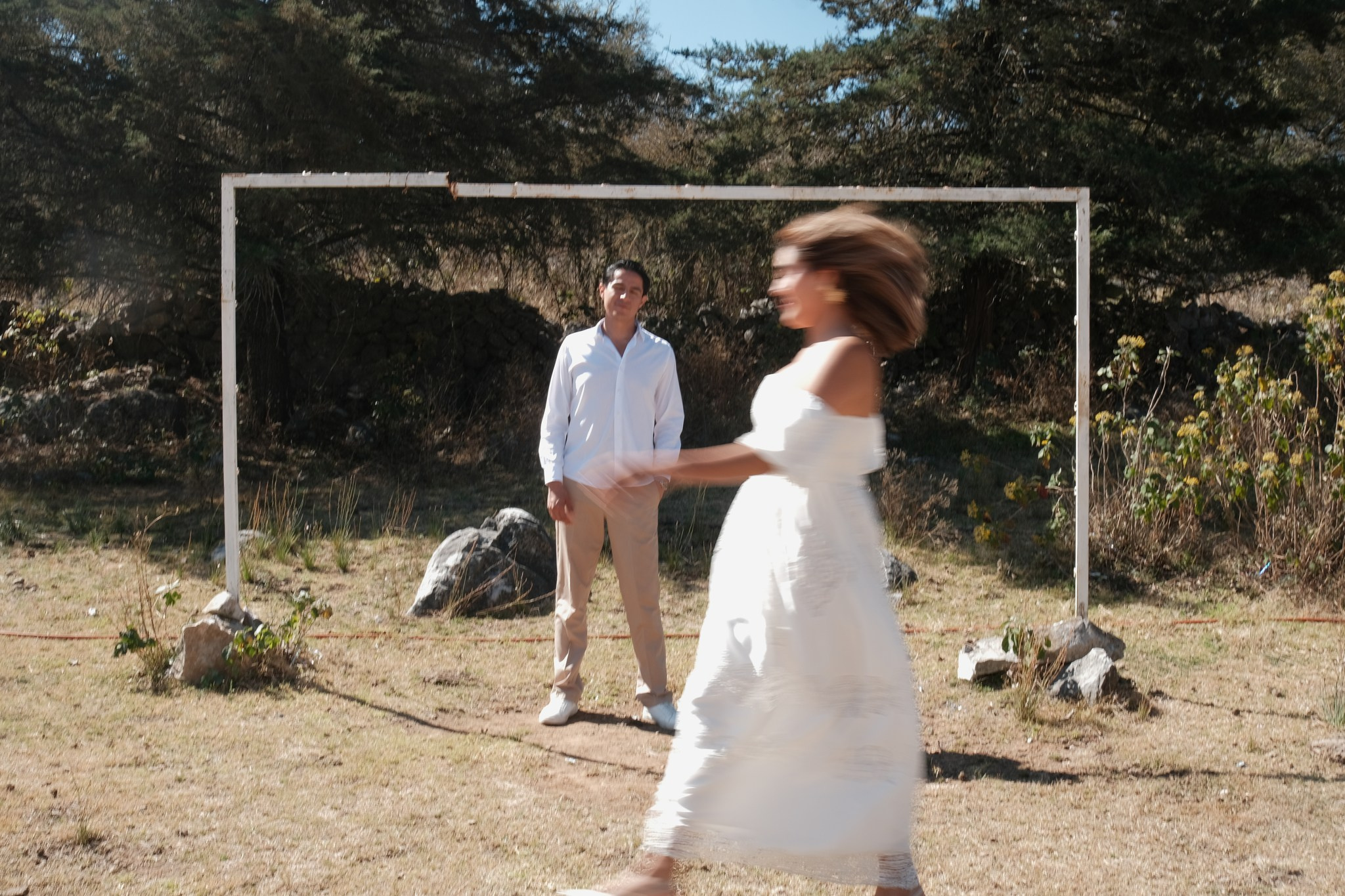 Tania y Christian: Sesión pre boda en Sierra de Álvarez. Fotógrafo de bodas