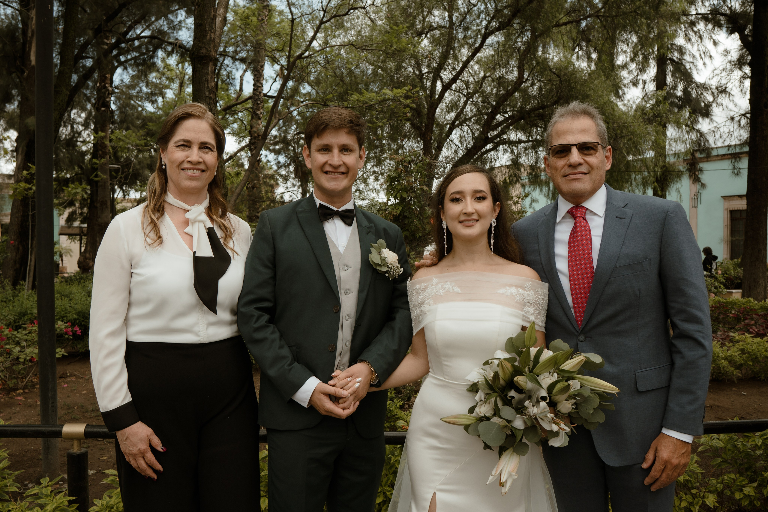 Jorge y Liliana. TWO MILLIMETERS
