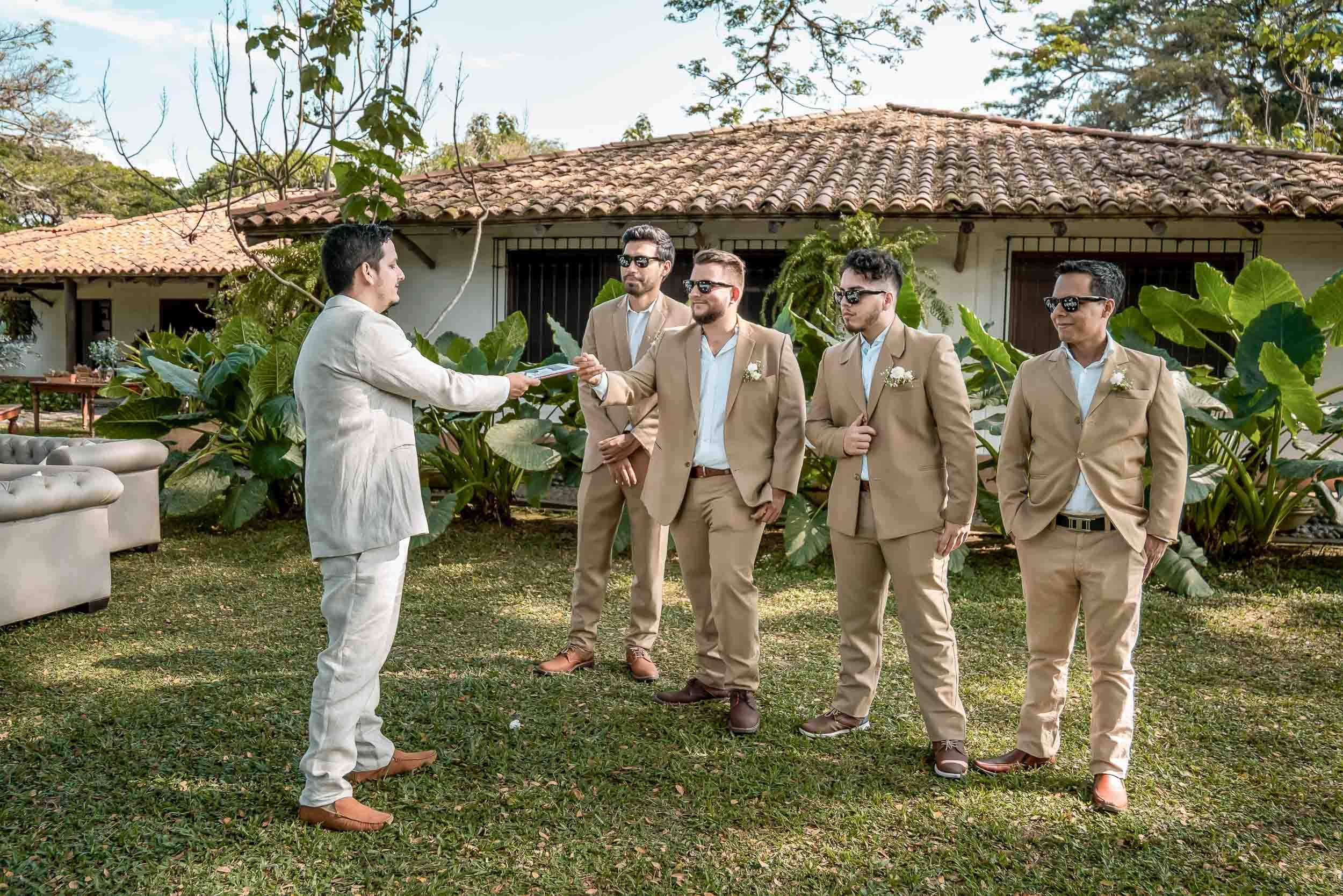 Boda en Cali. Hacienda Entre Rios - Daniela & Rodrigo. Karen Ortiz Photography / Fotógrafo profesional en Cali - Colombia