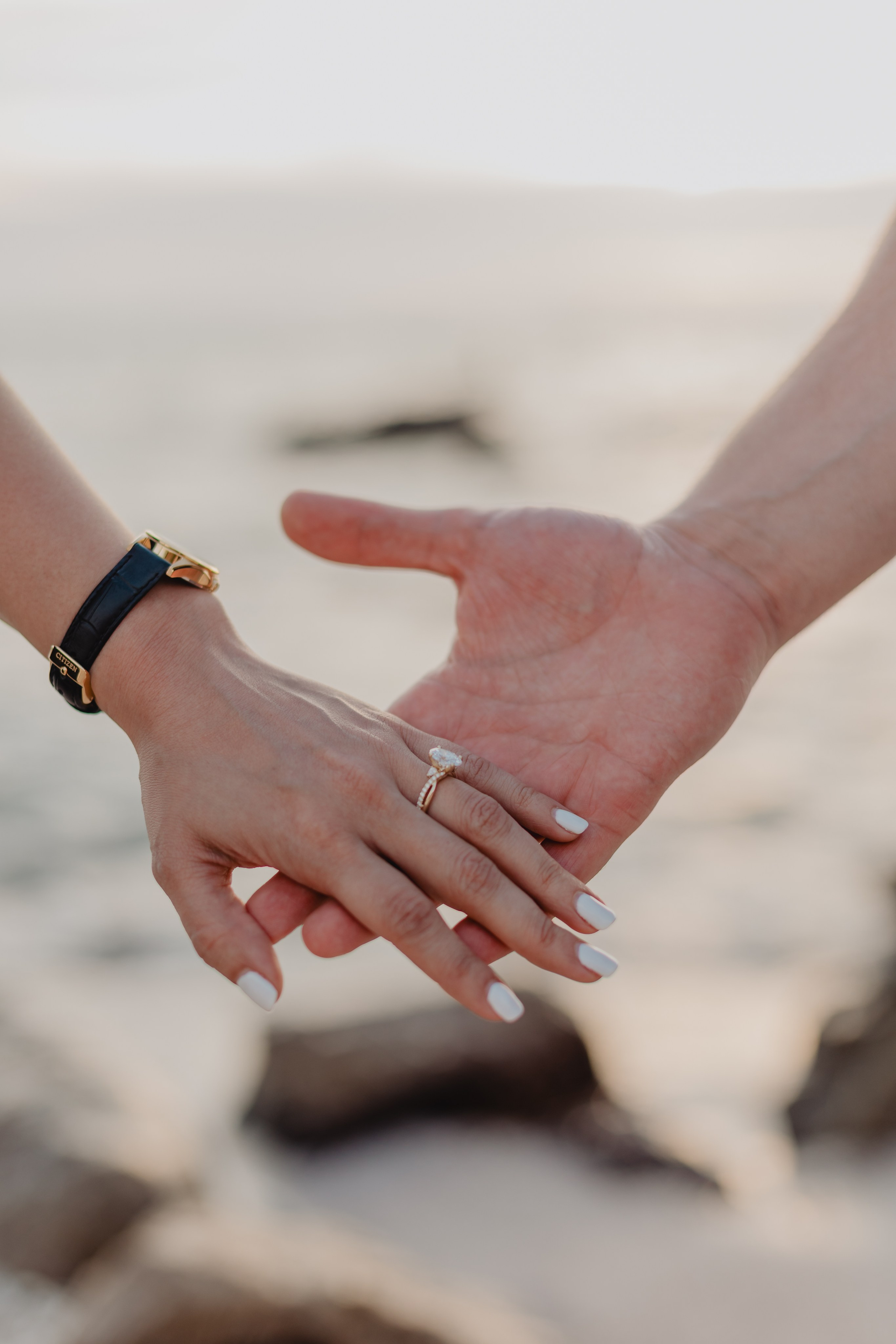 An Engagement at Four Seasons Punta Mita: Love by the Pacific. Fotógrafo de Bodas en Puerto Vallarta y Riviera Nayarit | VL photo & film
