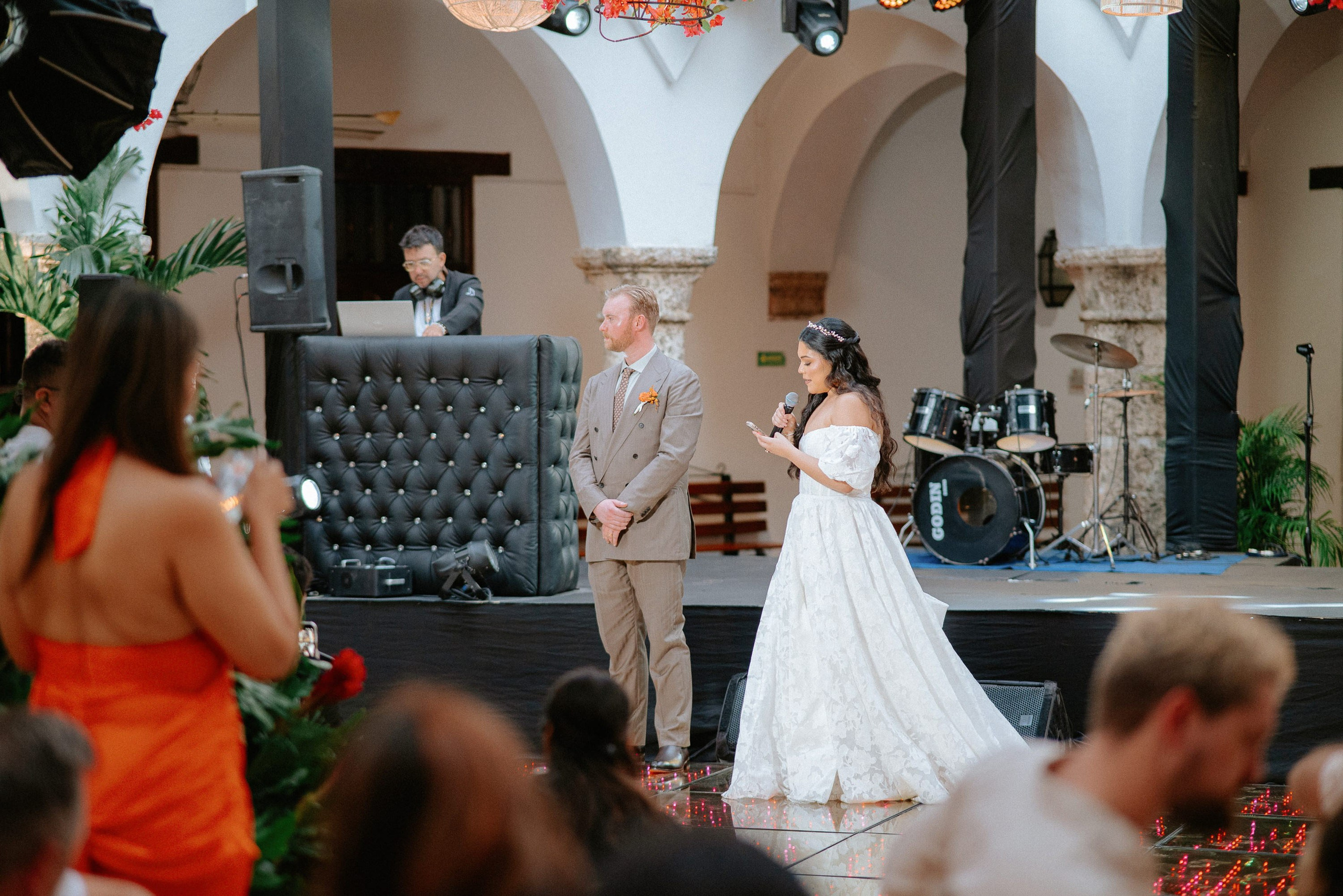 Cindy + Garrett | Destination Wedding Photos in Cartagena 2025 – César Vanegas Photography. César Vanegas Photography | Wedding & Travel Photographer | Cartagena, Colombia