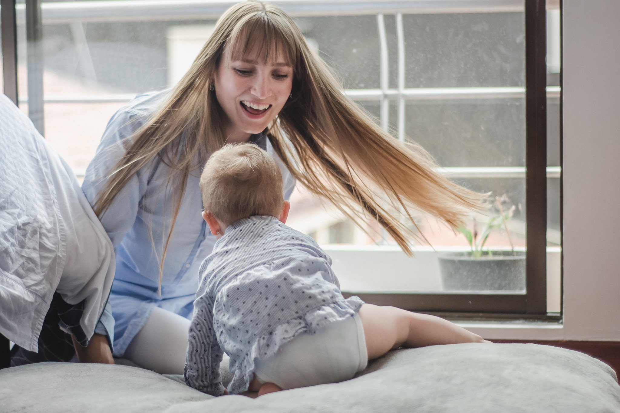 Sesión de fotos en casa Quito. Fotografo de familia en Quito Anastasia Eliseeva