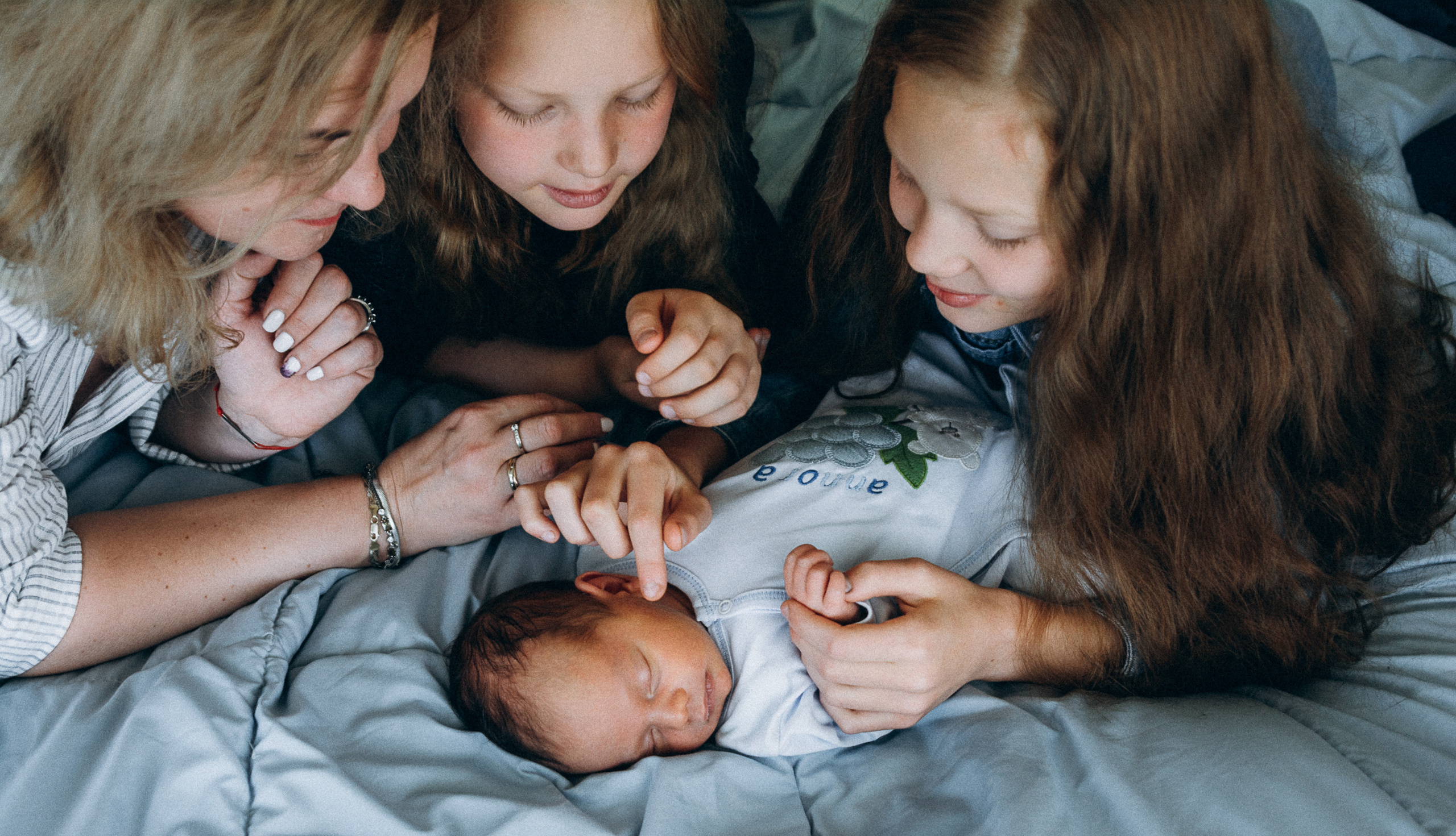 Sesión fotográfica de recién nacido  en Quito. Fotografo de familia en Quito Anastasia Eliseeva