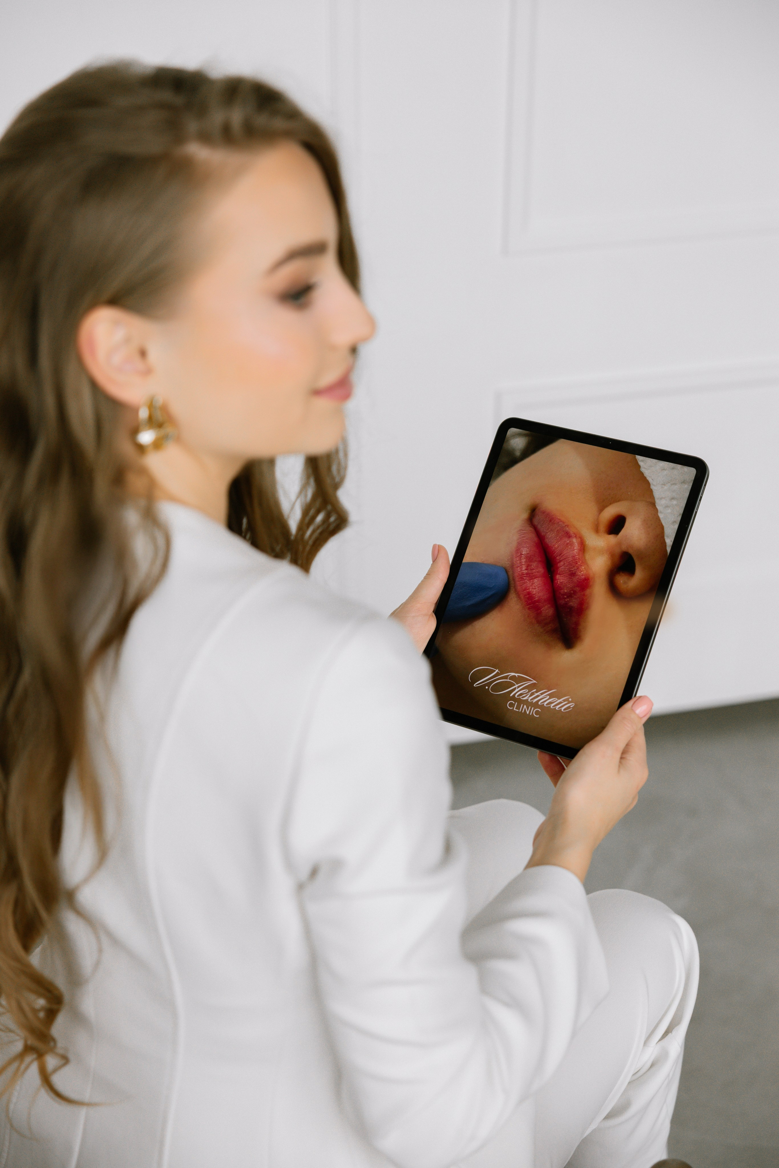 Aesthetic Specialist. Photographer Elvira Hryshchenko