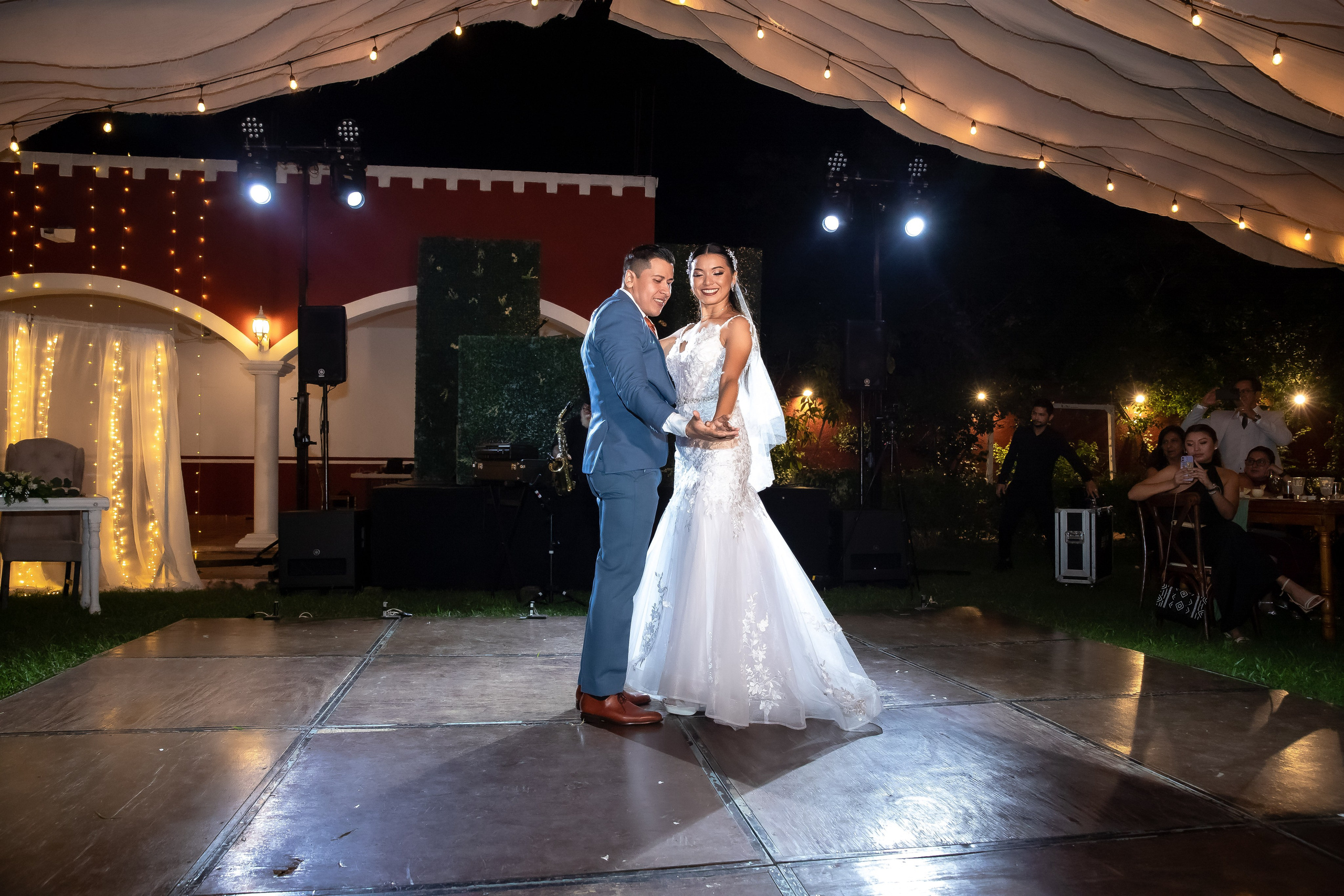 Delta & Cesar. Simón Enríquez Studio