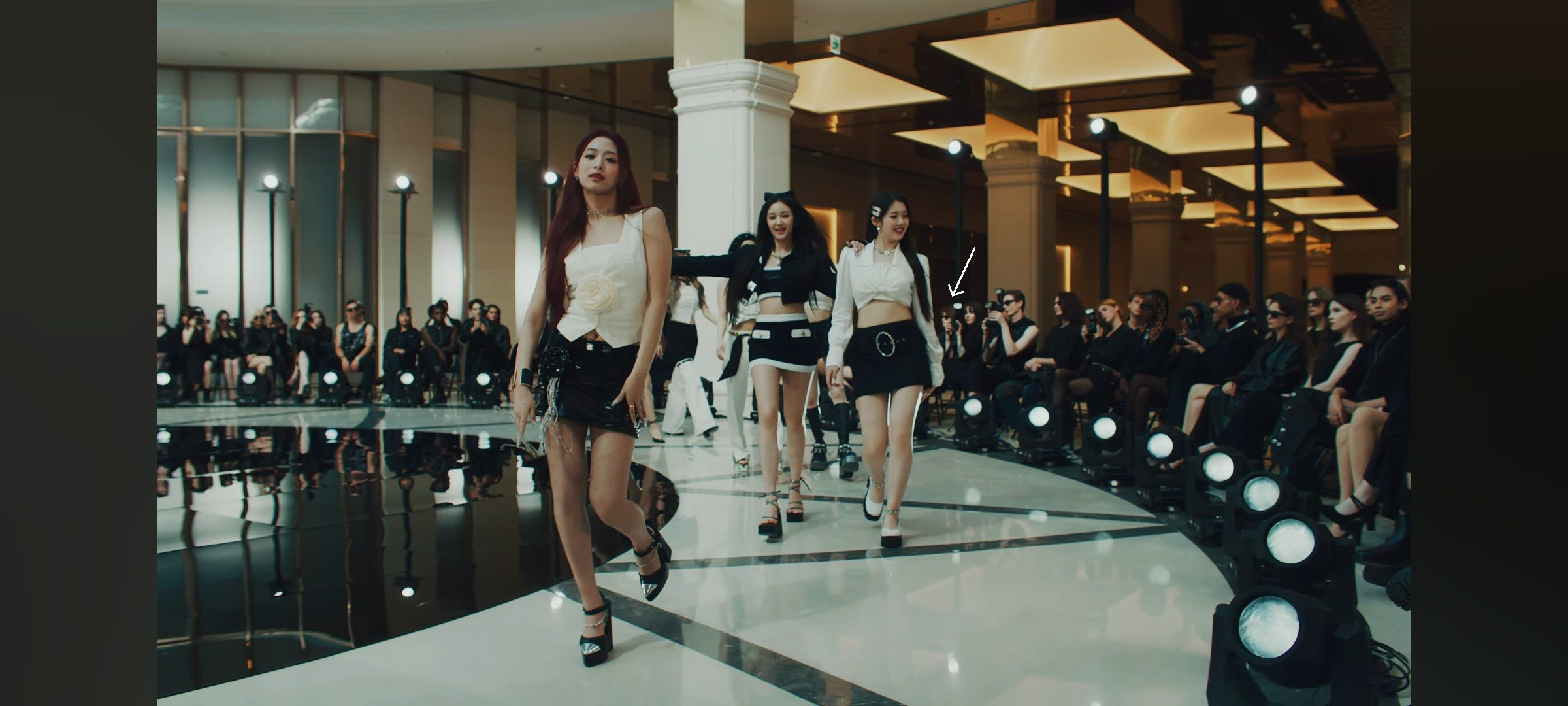 2024 BABYMONSTER “FOREVER” MV — Extra. Photographer in Seoul Dobrokvashina Natalya