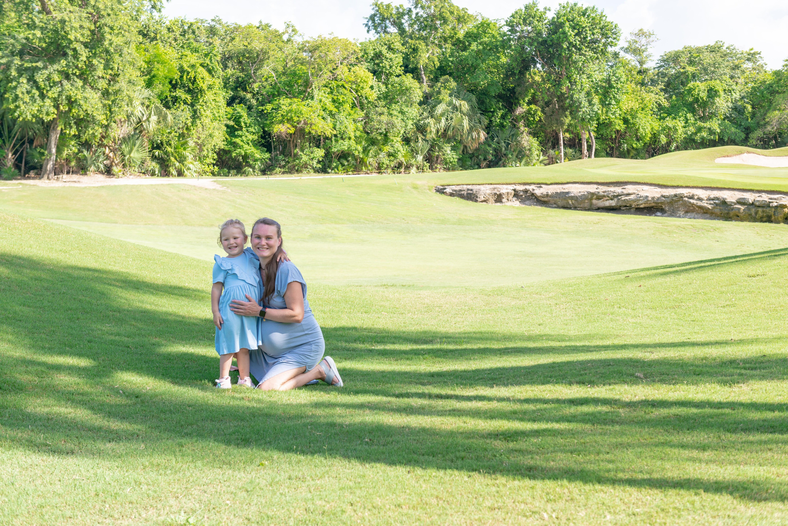 Family Maternity Photoshoot: Waiting for a New Miracle. PHOTOGRAPHER QUINTANA ROO