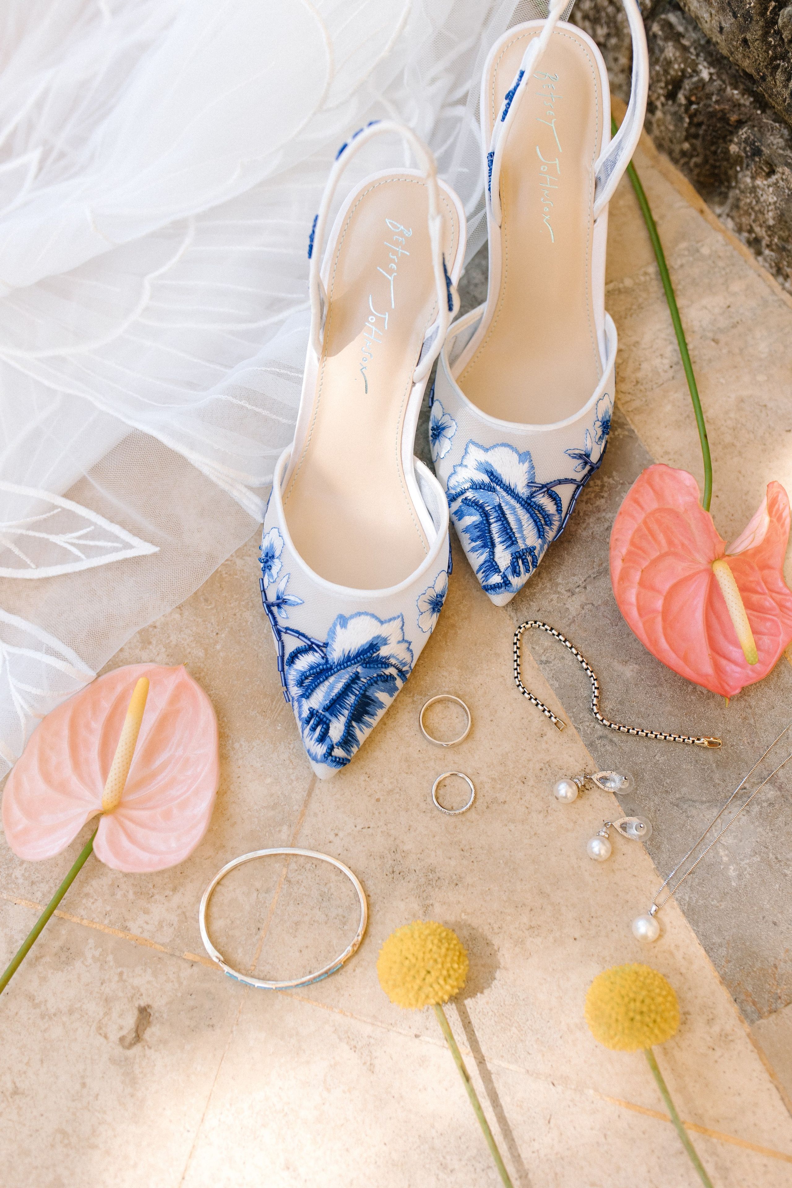 Cabo wedding photographer and videographer