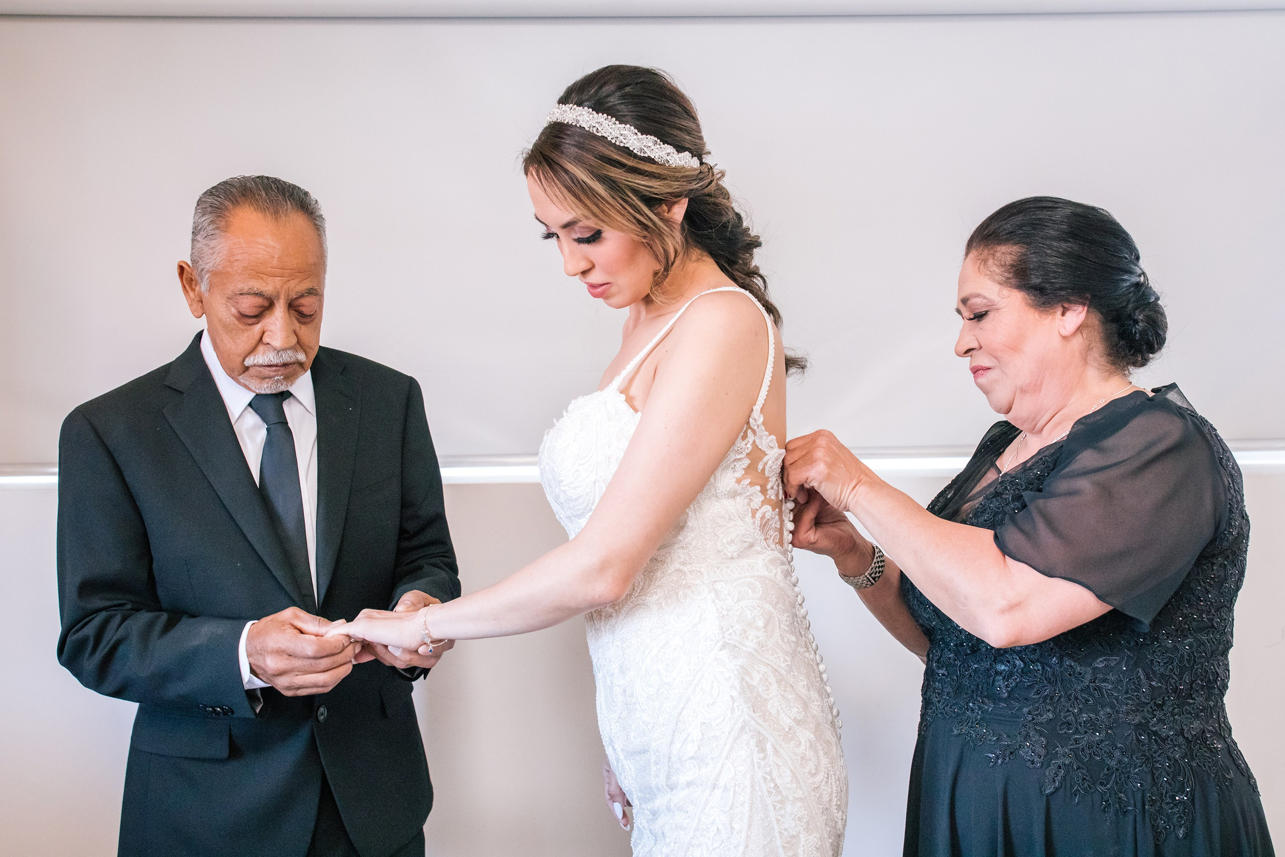 Preparativos /Getting Ready. Wedding Photographer Ruth Preciado