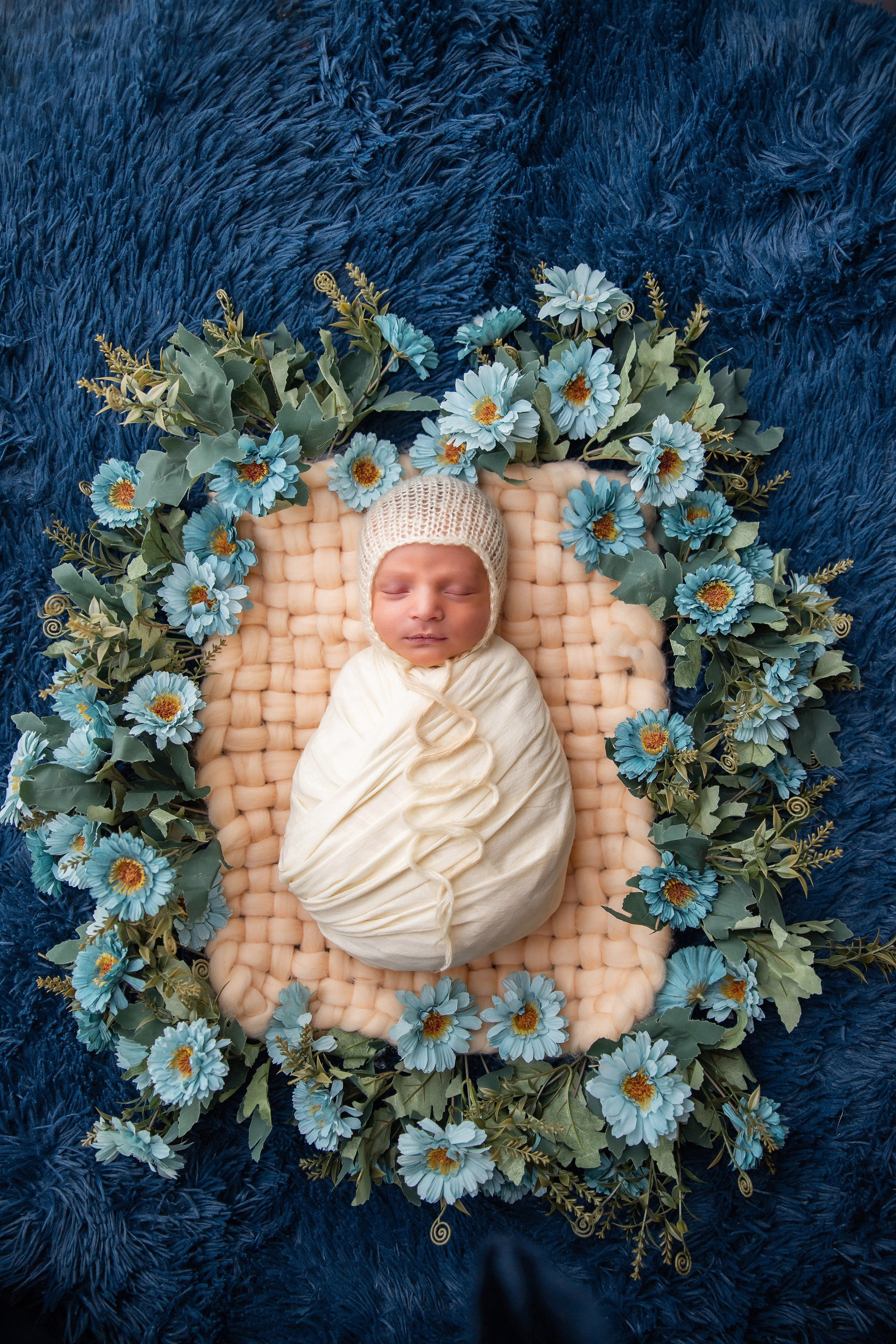 Newborns. Lifestyle and Family Photographer Faryal Saeed