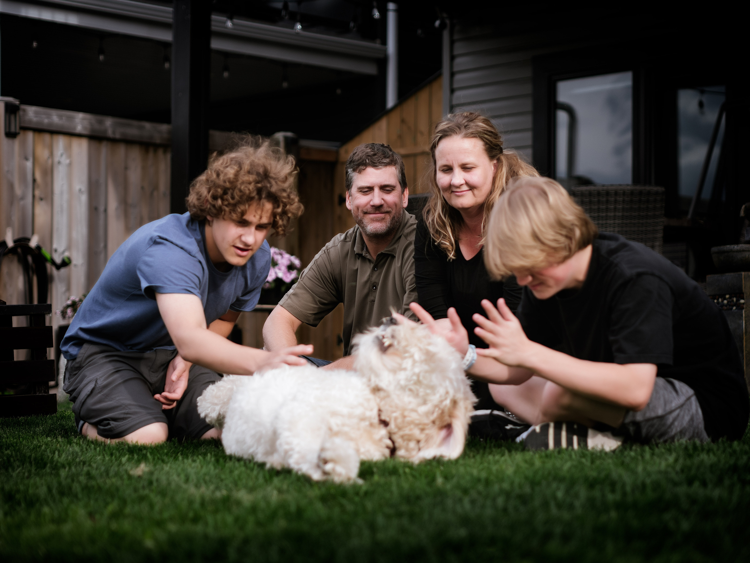 Outdoor Family Portrait Session Edmonton | Dimitri Studio