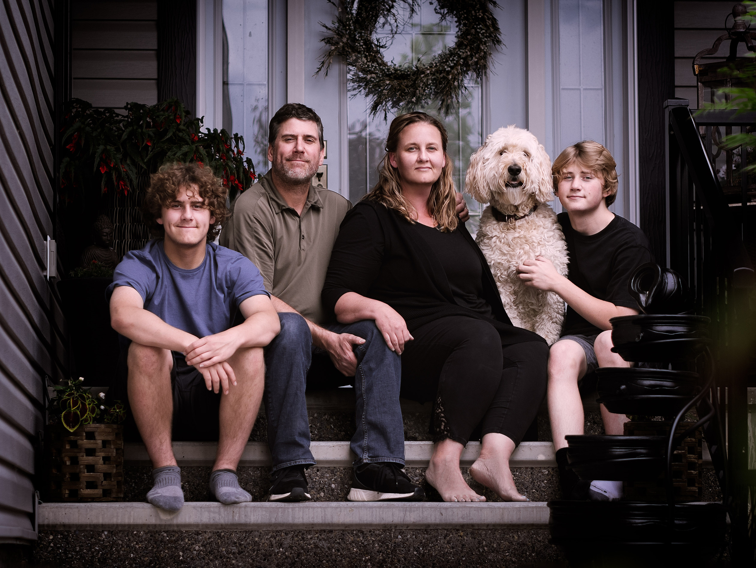 Outdoor Family Portrait Session Edmonton | Dimitri Studio