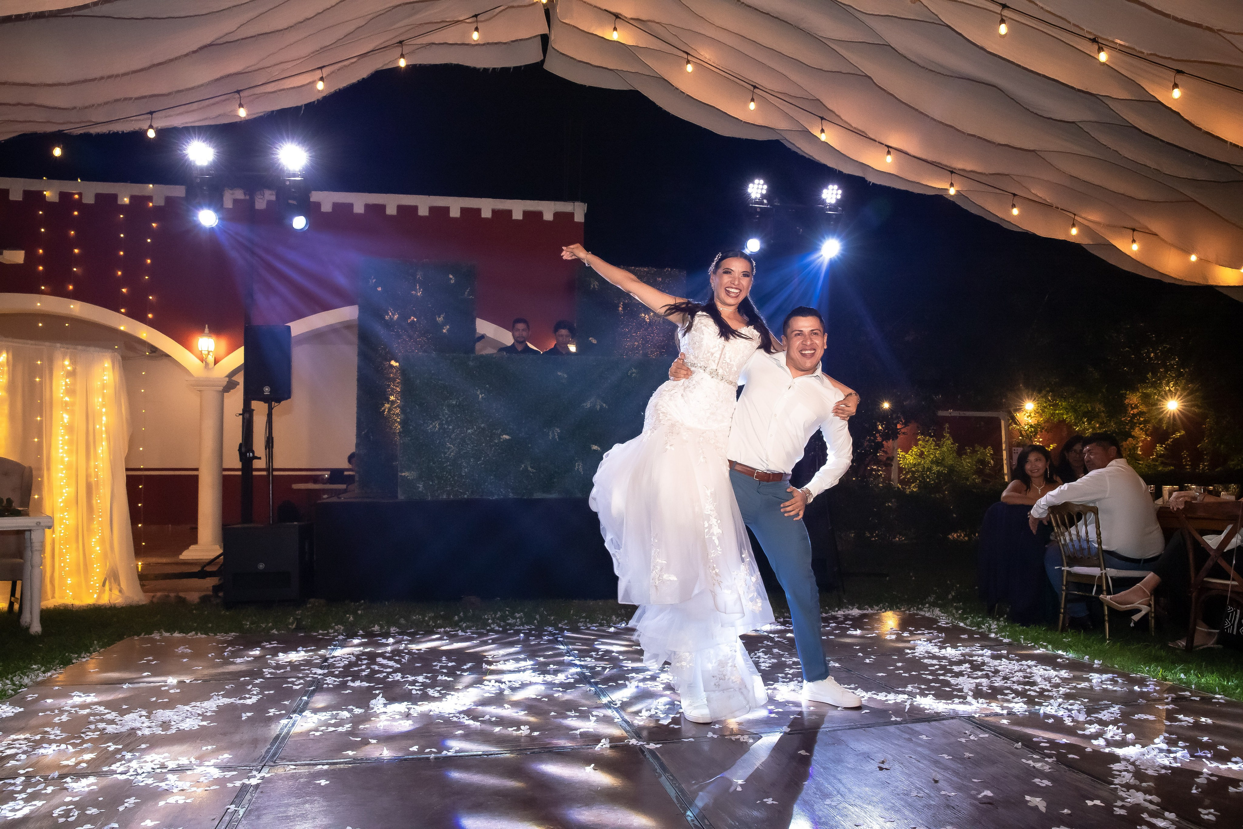 Delta & Cesar. Simón Enríquez Studio