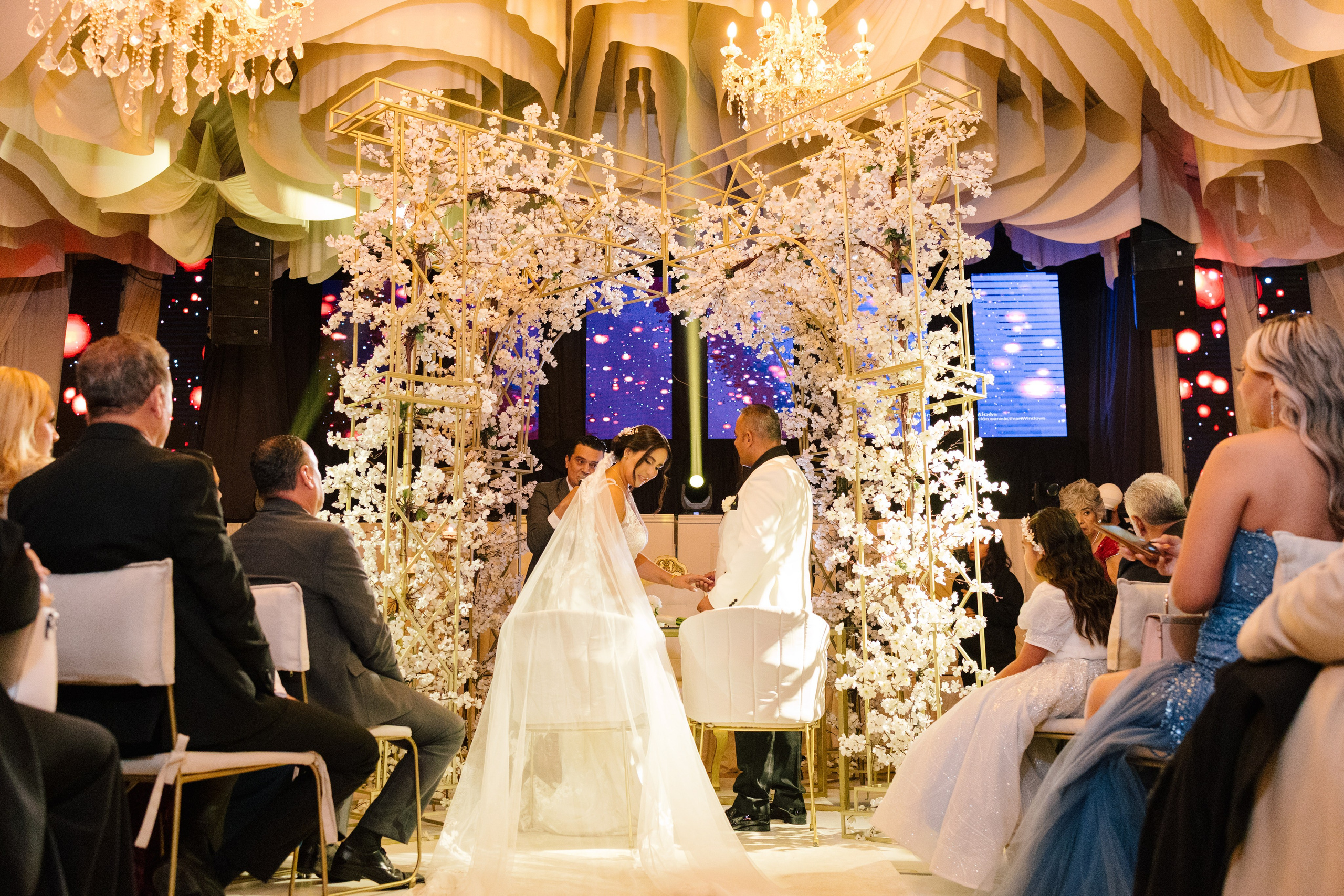 Civil. Wedding Photographer Ruth Preciado