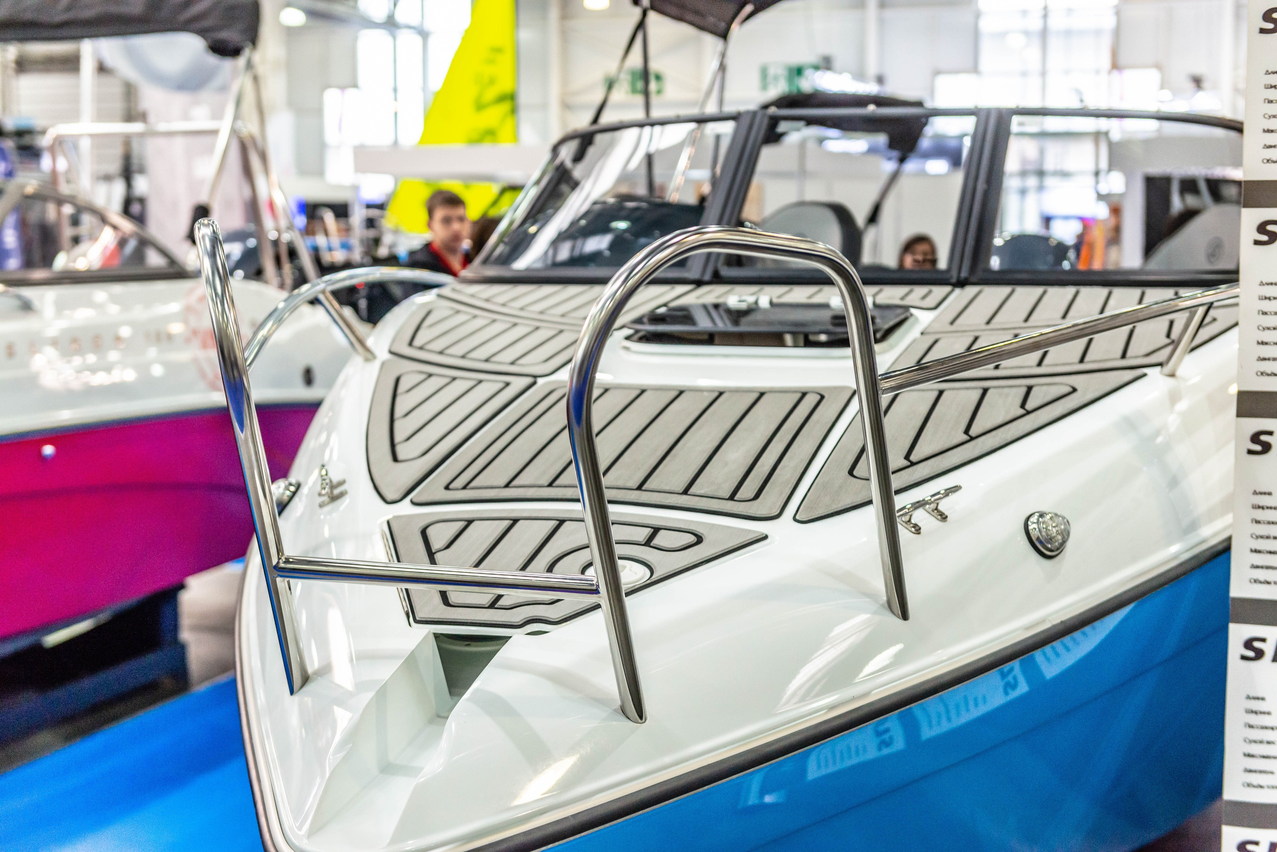 Фотосъемка лодок на Moscow Boat Show 2022. PHOTOGRAPHER QUINTANA ROO