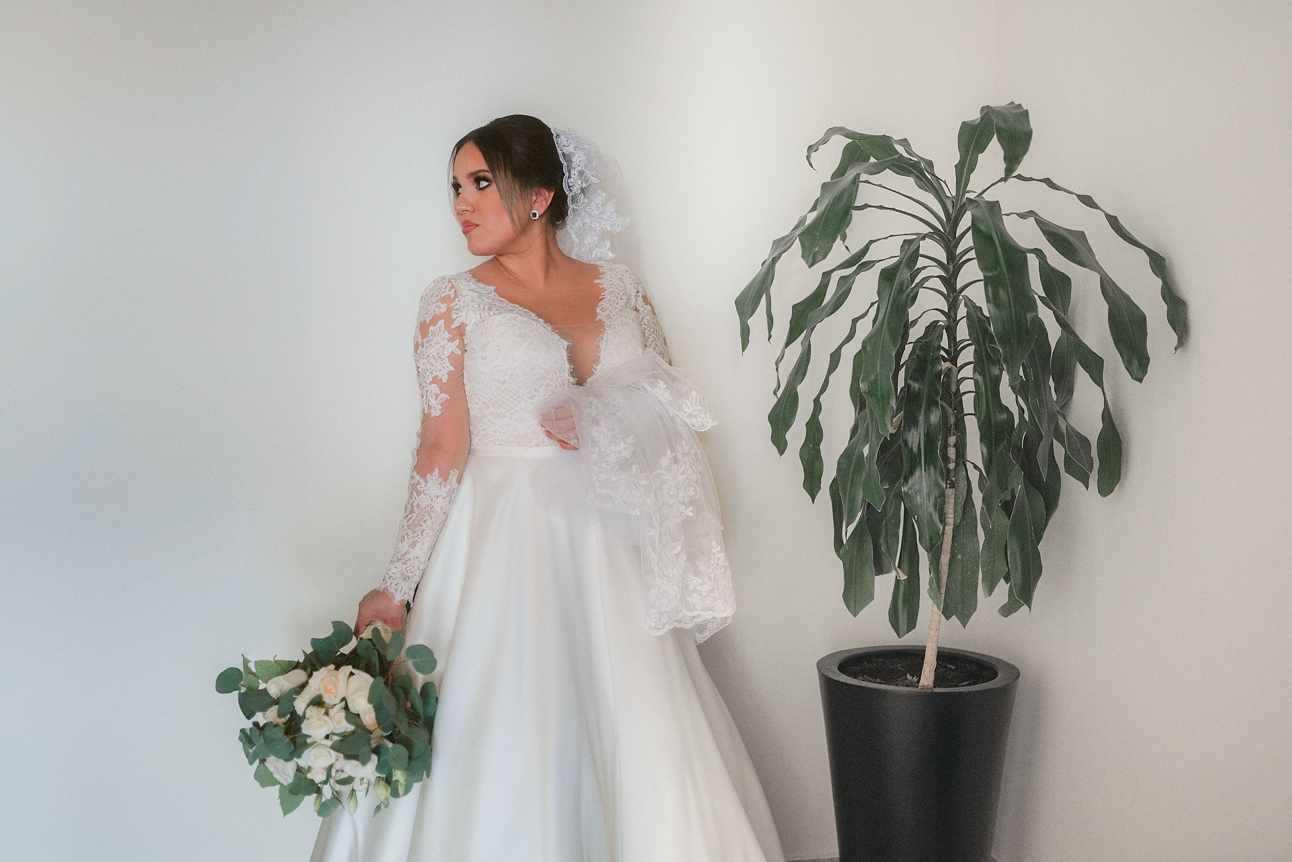 Novia vestido blanco sesión fotográfica — Carlos RaGo Coatzacoalcos