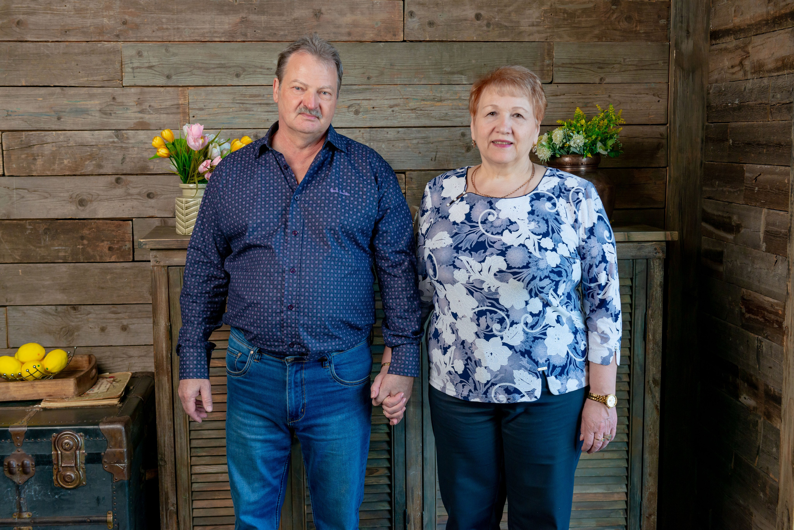 Photosession of a married couple in the studio. PHOTOGRAPHER QUINTANA ROO