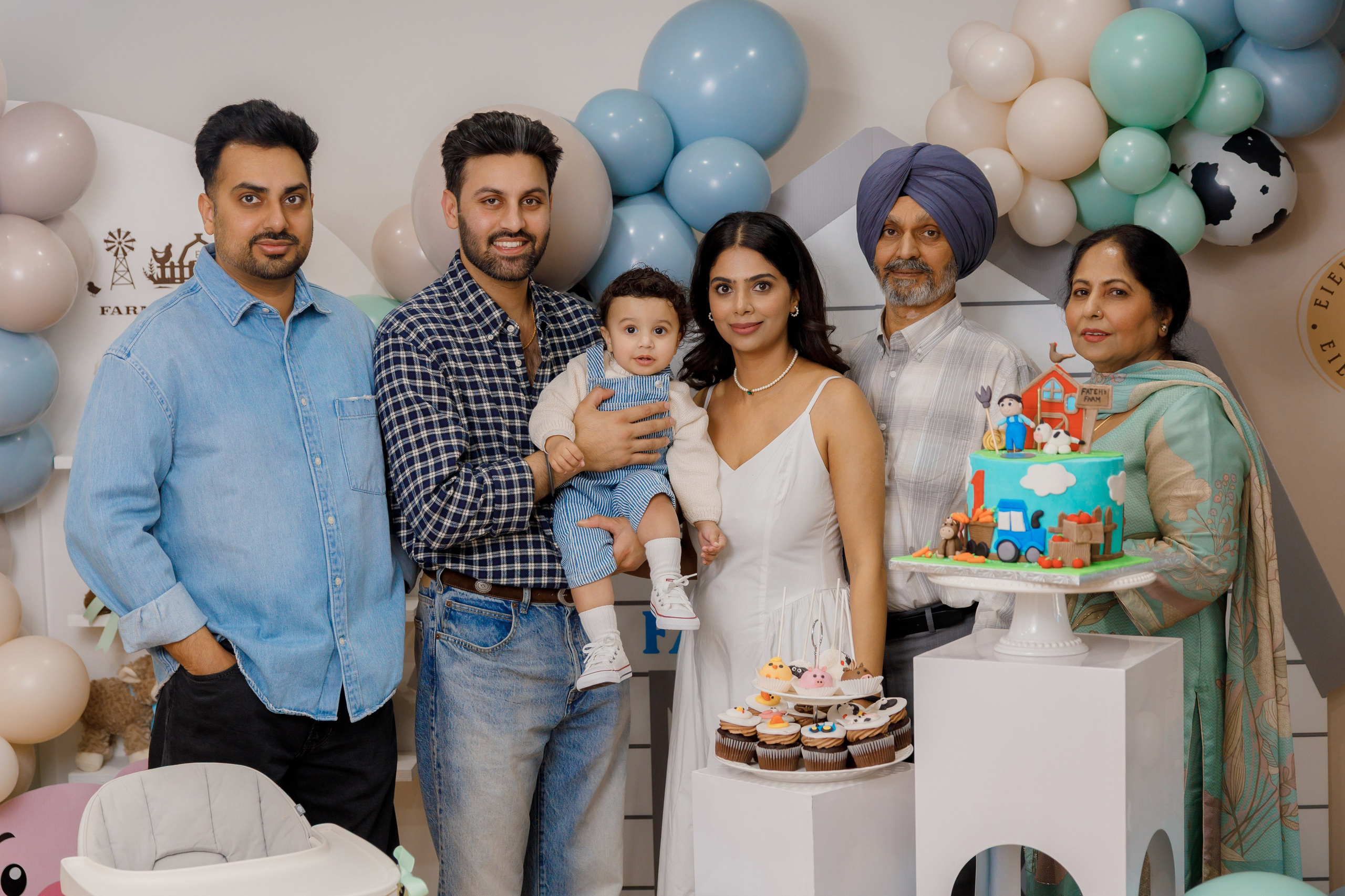 Fateh’s 1st birthday. Photographer Elvira Hryshchenko