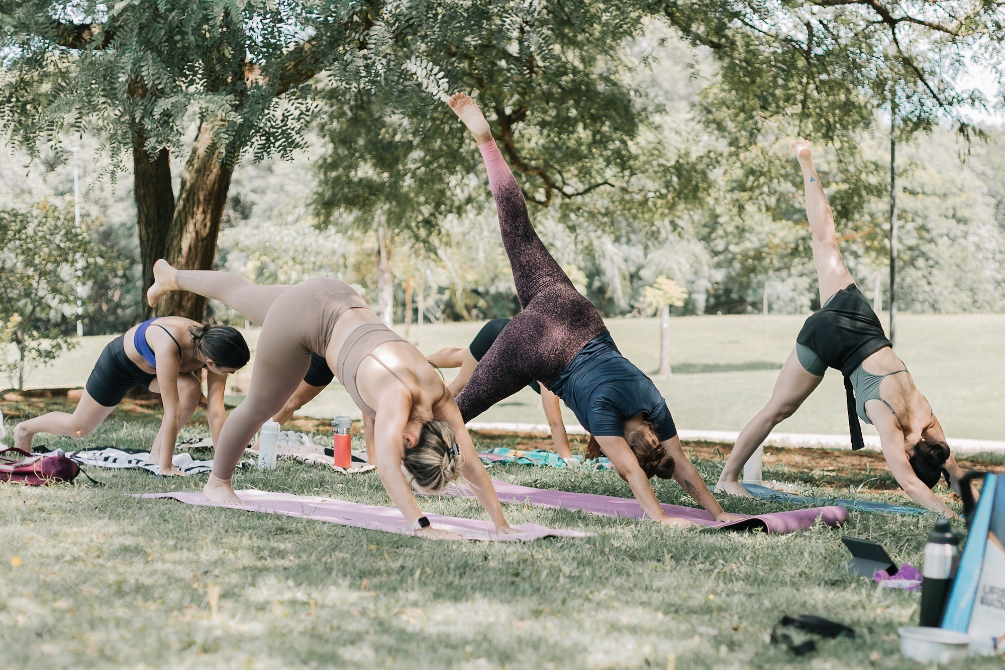 Yoga no Parque da Juventude — São Paulo /SP. Mareh Audiovisual
